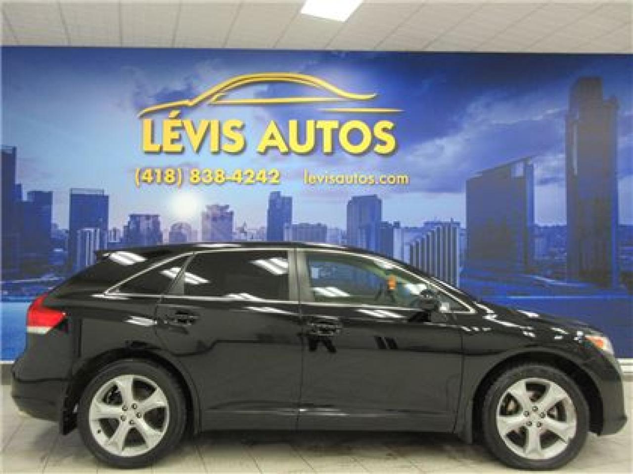 Used 2010 Toyota Venza AWD for sale in Lévis, QC