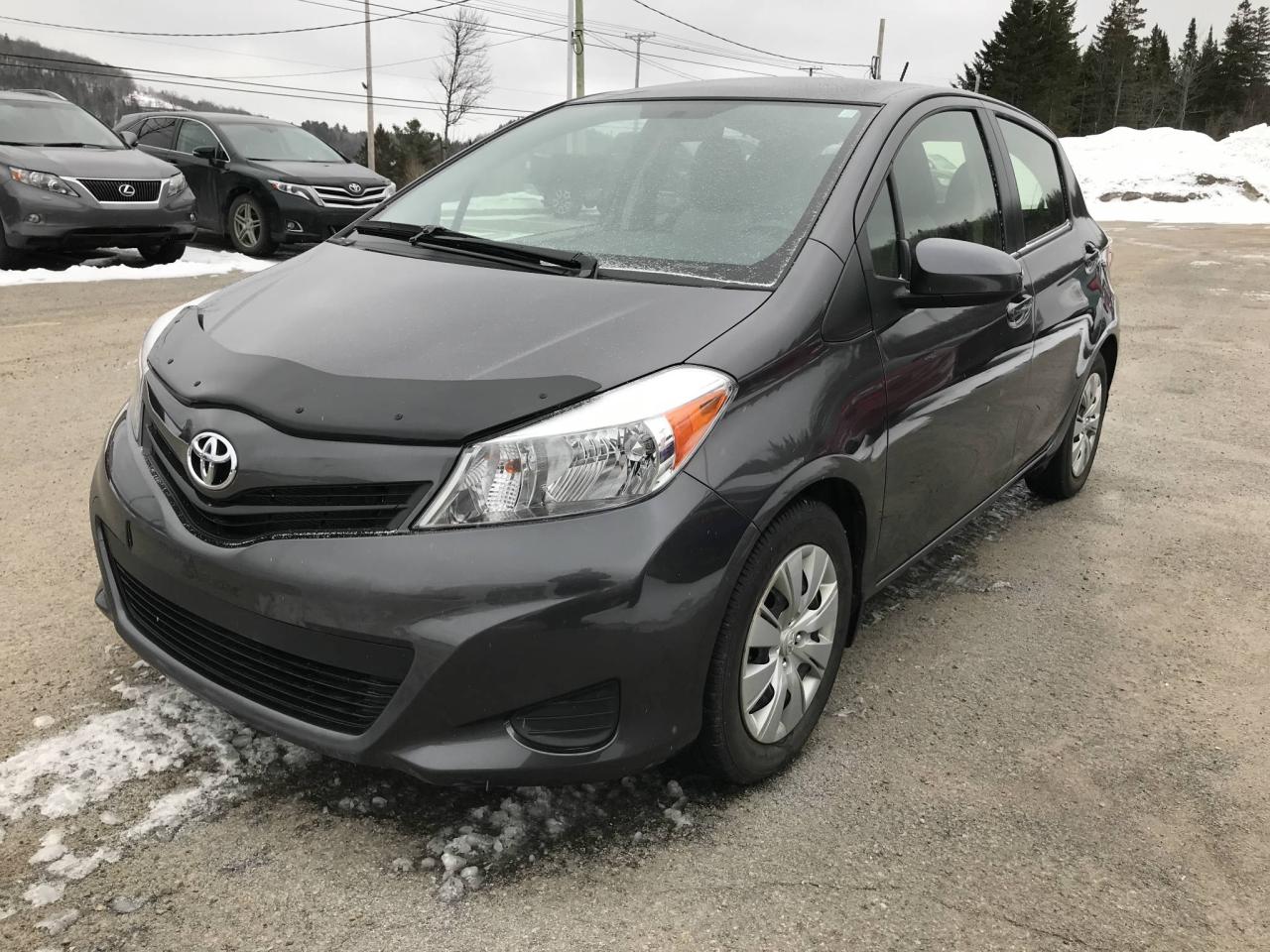 Used 2013 Toyota Yaris Hayon 5 portes,25,000KM boîte automatiqu for sale in Val-David, QC