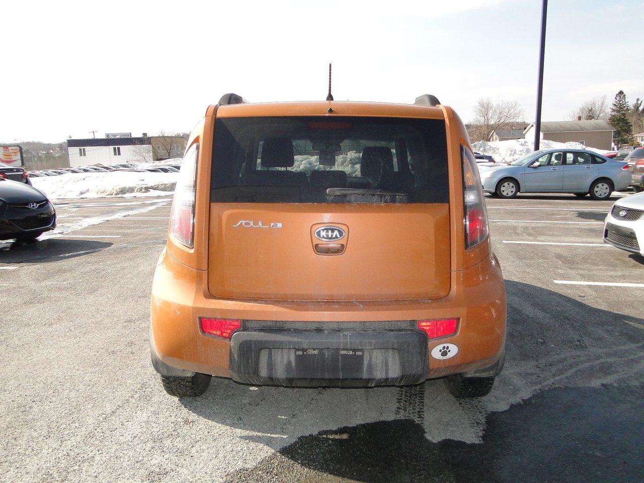 649325