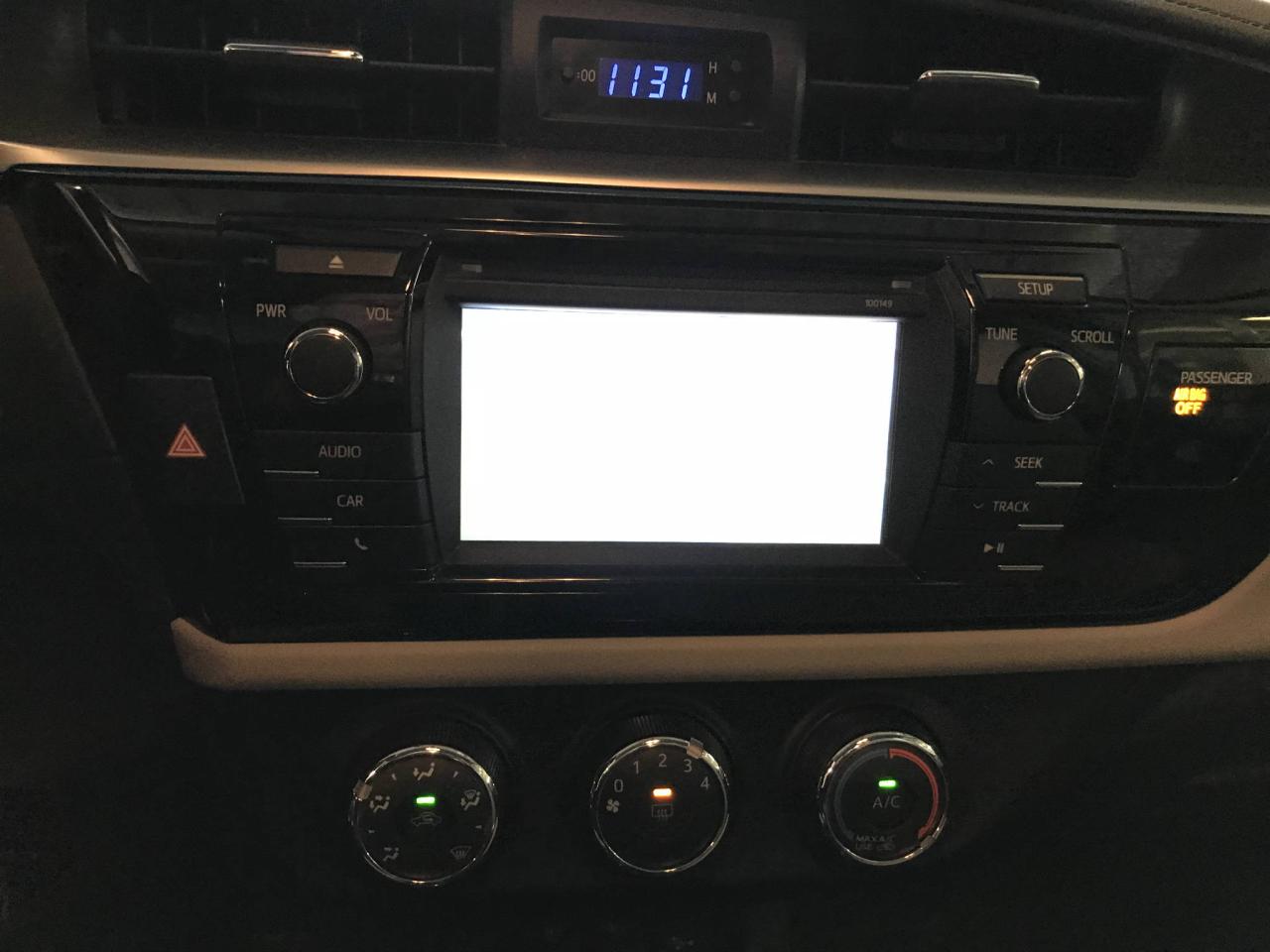 649351