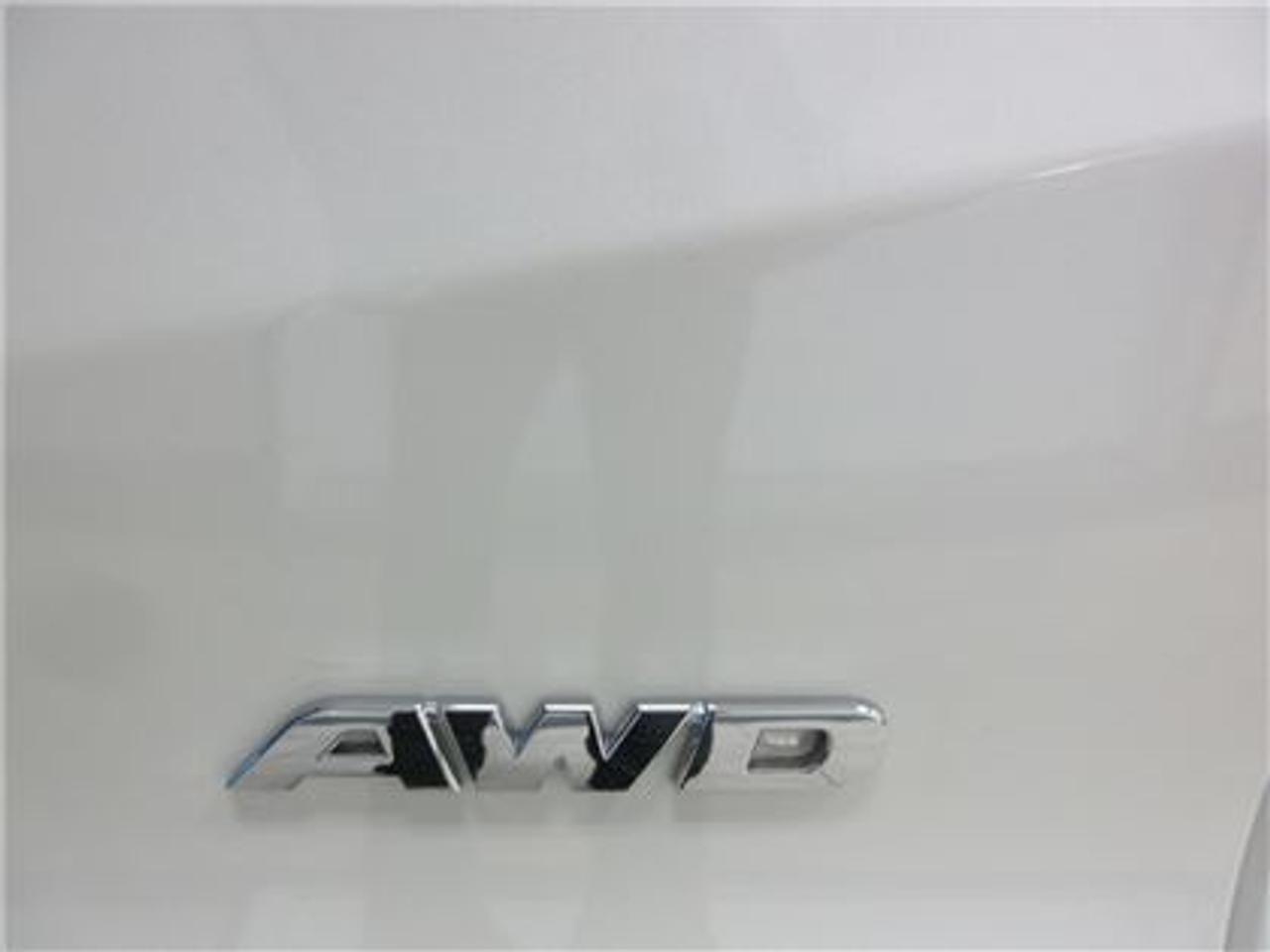 649367.11358235