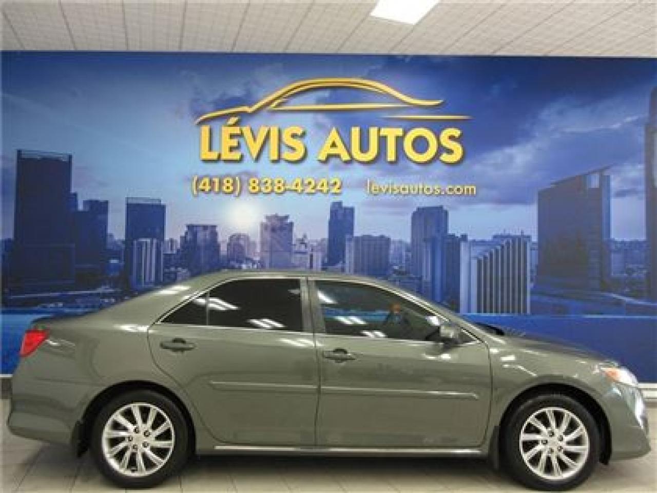Used 2014 Toyota Camry LE for sale in Lévis, QC
