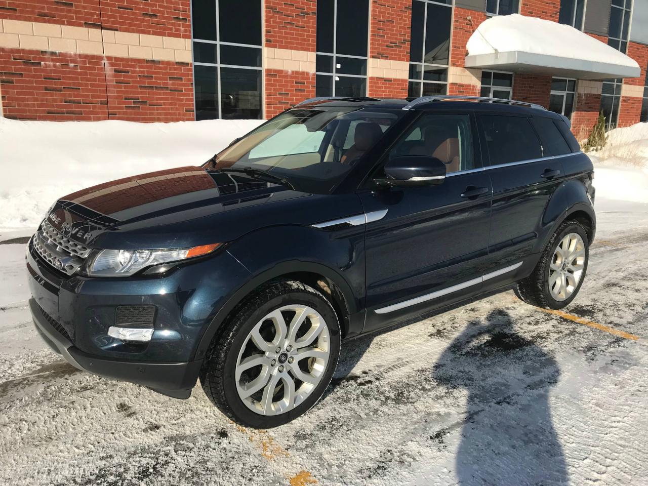 Used 2013 Land Rover Range Rover Evoque Prestige Premium Tech for sale in Terrebonne, QC