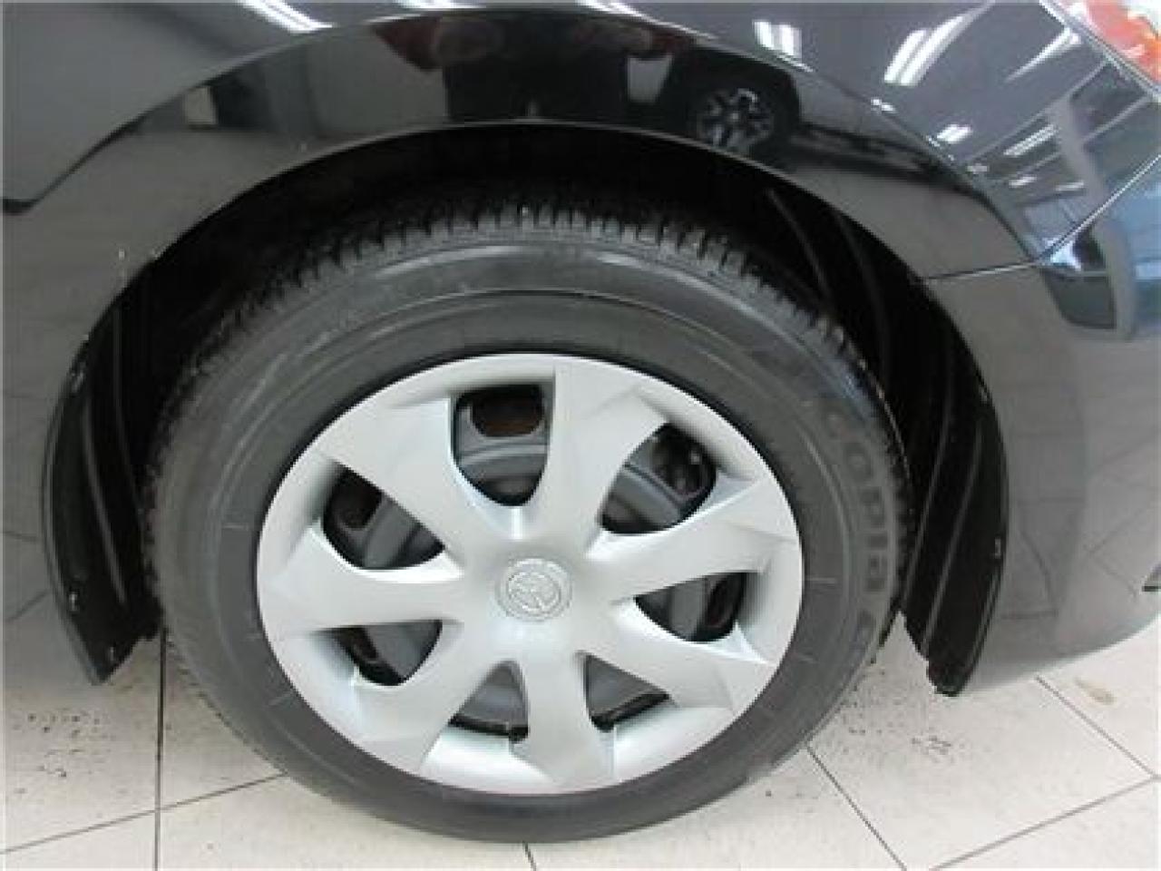 649477