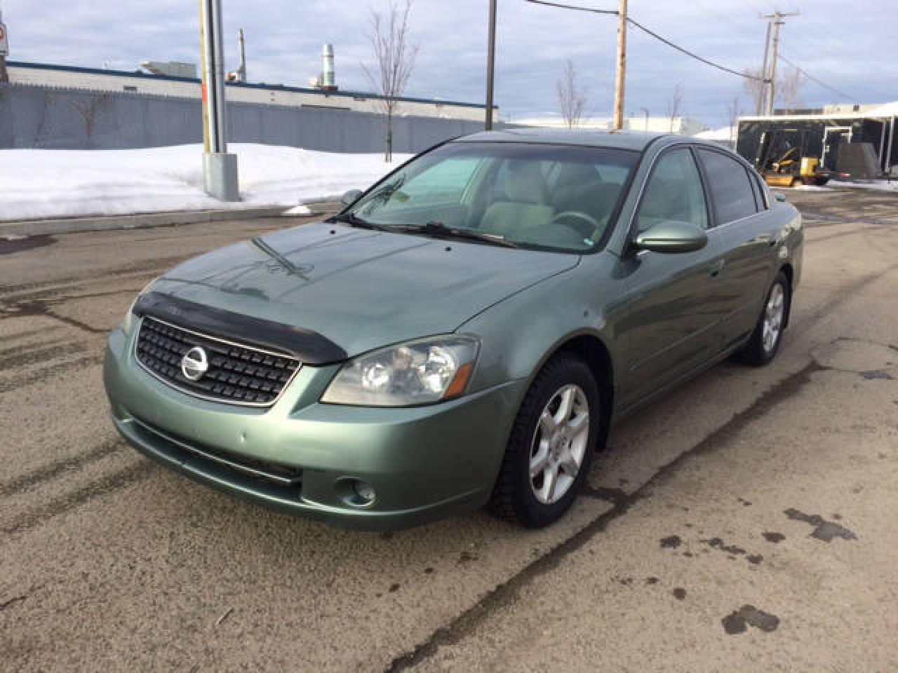 Used 2005 Nissan Altima Berline 4 portes I4, boîte automatique, for sale in Quebec, QC