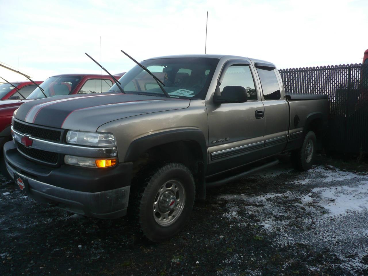 Used 2002 Chevrolet Silverado 2500 Cabine allongée, empattement de 143,5 po for sale in Westbury, QC