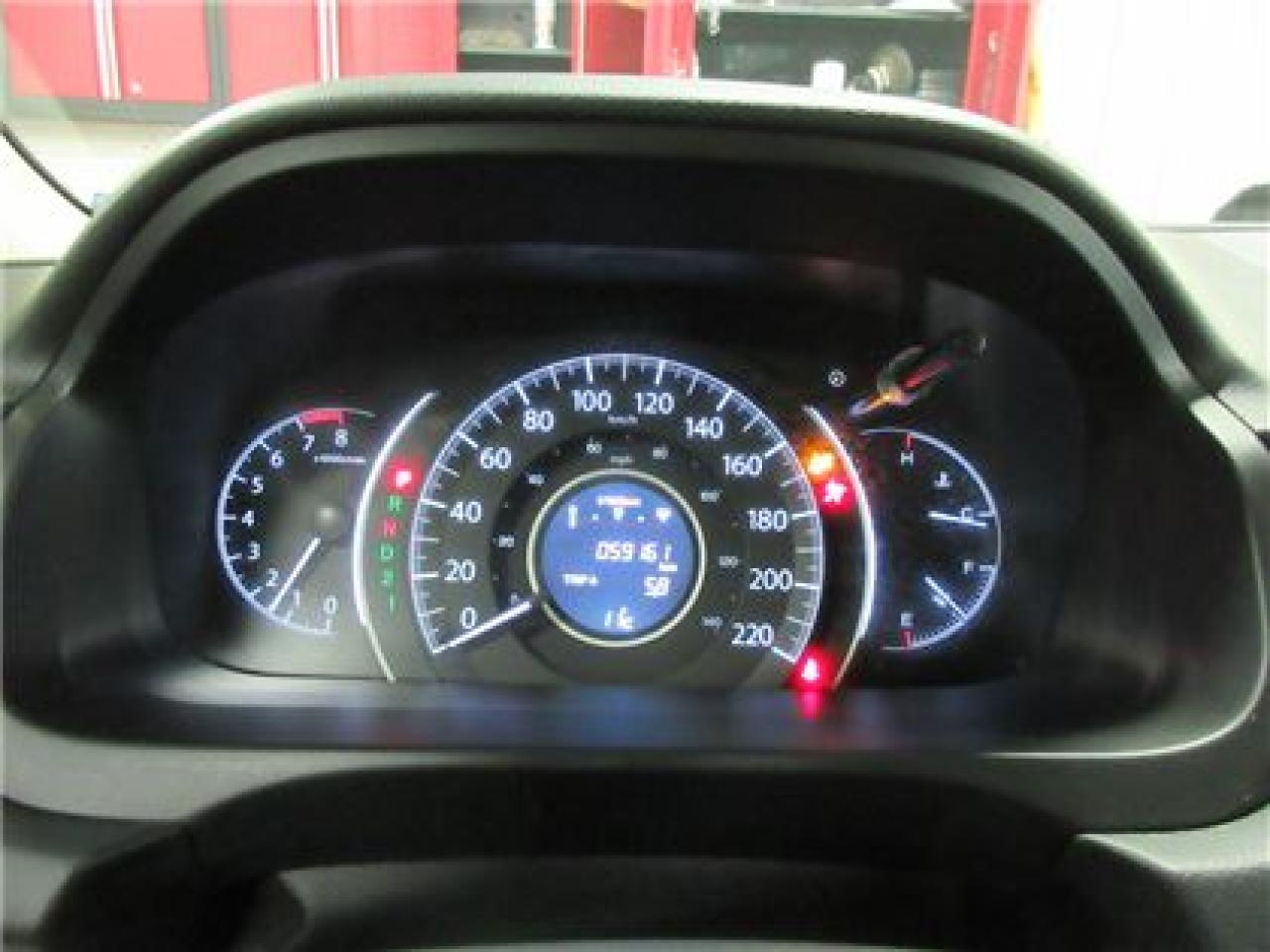 649557