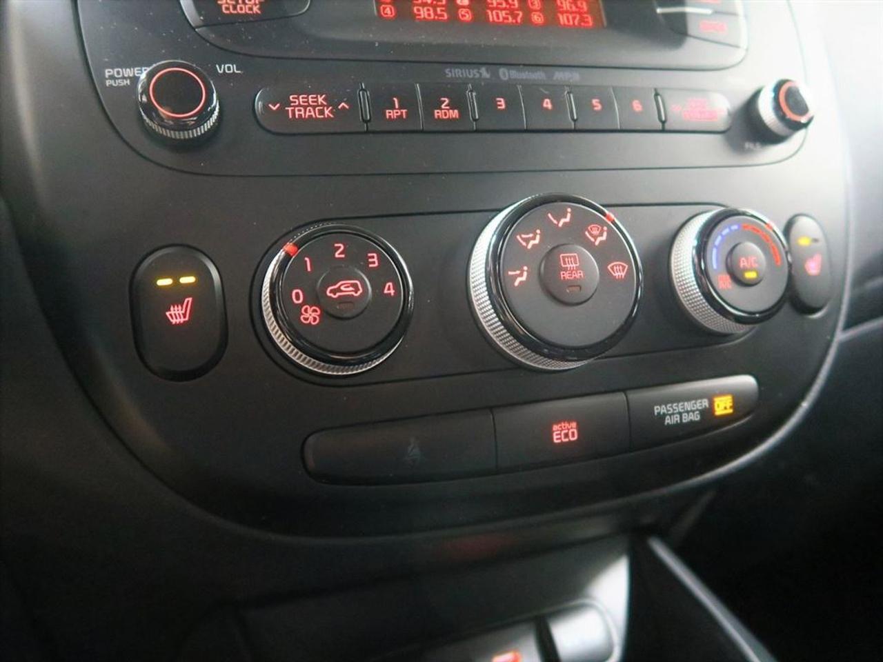 649596.11363069