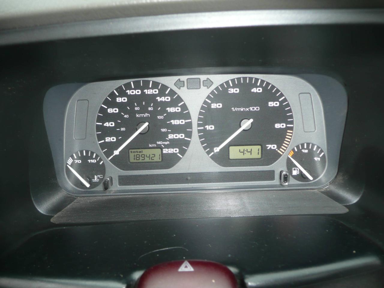 649601