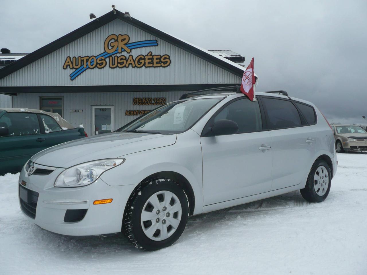 Used 2011 Hyundai Elantra Touring L familiale man. 4 portes for sale in Westbury, QC