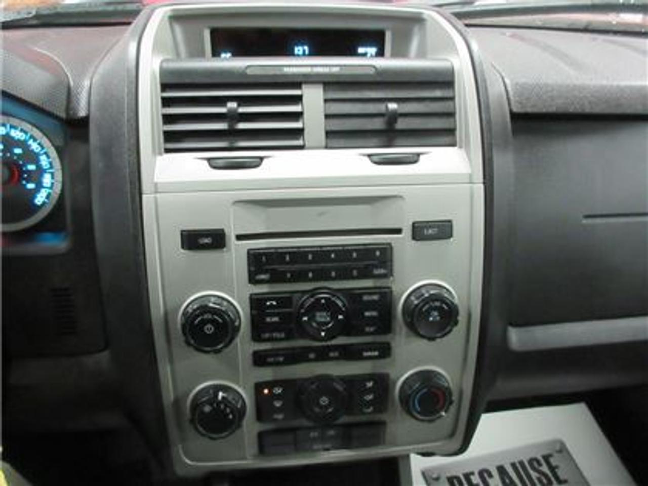 649639.11364052