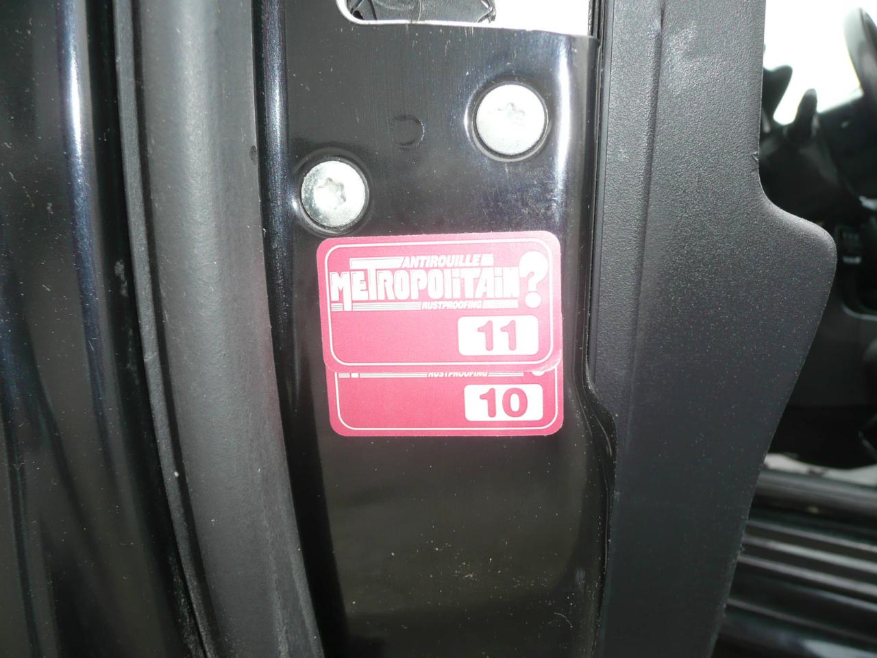 649677