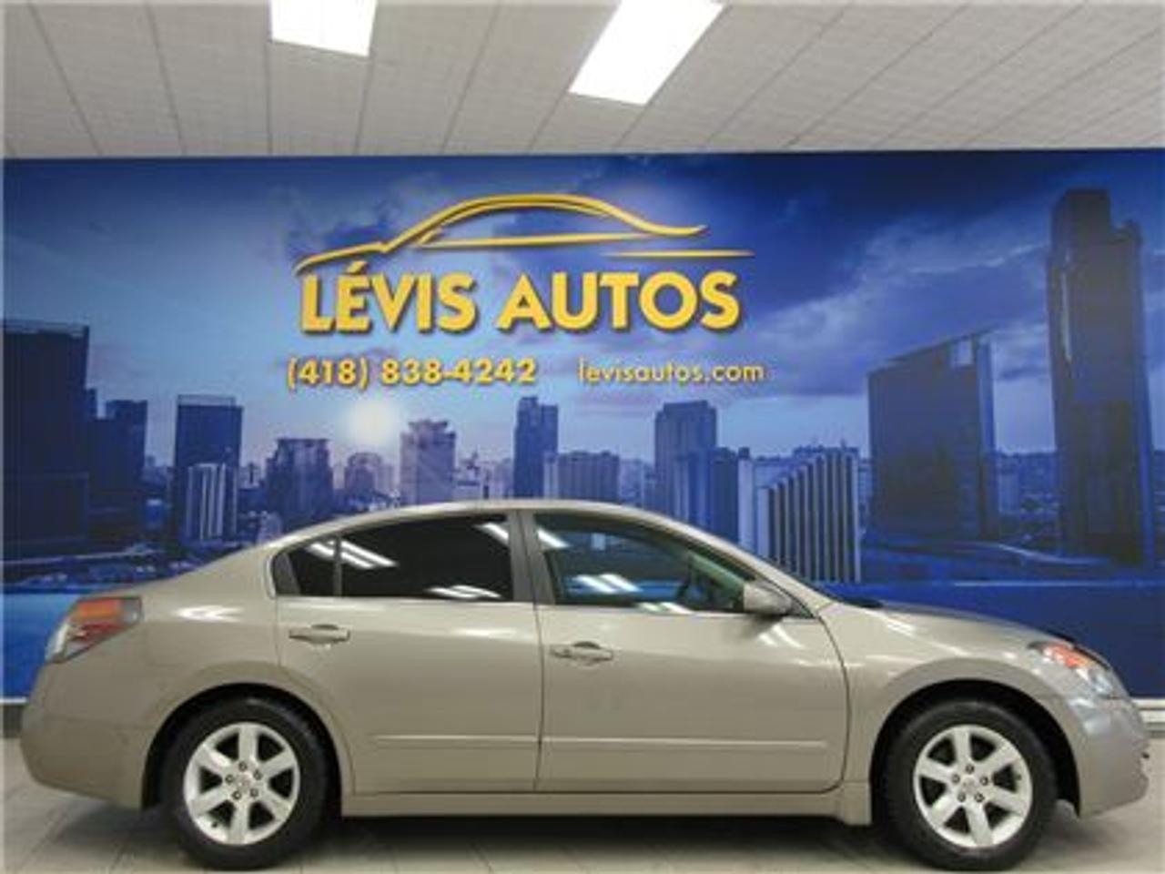 <a href=https://www.autoaubaine.com/Nissan-Altima-c7019573.html>https://www.autoaubaine.com/Nissan-Altima-c7019573.html</a>

NISSAN ALTIMA 2.5 S BEIGE AUTOMATIQUE AVEC 160200 KM CERTIFIÉ ET NAYANT JAMAIS ÉTÉ ACCIDENTÉ (RAPPORT CARPROOF DISPONIBLE) MOTEUR 2.5 LITRES DEXCELLENTE RÉPUTATION OFFRANT UNE TRÈS BONNE PUISSANCE EN PLUS DÊTRE EXTRÊMEMENT ÉCONOMIQUE. TRANSMISSION AUTOMATIQUE, MAGS 16 POUCES SUR PNEUS DHIVER EN BONNE CONDITION, AIR CLIMATISÉ, VITRES ET PORTES ÉLECTRIQUES, VITRES TEINTÉES, SIÈGES ÉLECTRIQUES CHAUFFANTS, LECTEUR CD MP3, VOLANT AJUSTABLE ET TÉLESCOPIQUE, MIROIRS ÉLECTRIQUE, RPM, FREIN ABS. GARANTIE DE 1 MOIS OU 1700 KM MOTOPROPULSEUR (GARANTIE PROLONGÉ DISPONIBLE À PRIX IMBATTABLE AVEC LE CAA ET PPP) TAUX DE FINANCEMENT À PARTIR DE SEULEMENT 4.69%. VÉHICULE EXTRÊMEMENT PROPRE ET BIEN ENTRETENUE À VOIR ABSOLUMENT! POUR PLUS DINFOS CELL:418-554-7565/418-838-4242. NOUS SOMMES SITUÉ AU 4585 BOULEVARD GUILLAUME-COUTURE LÉVIS G6W-6M6.LE PLUS GRAND CHOIX DE VÉHICULES USAGÉS À LÉVIS. AU PLAISIR DE VOUS SERVIR! VISITEZ NOTRE SITE INTERNET WWW.LEVISAUTOS.COM