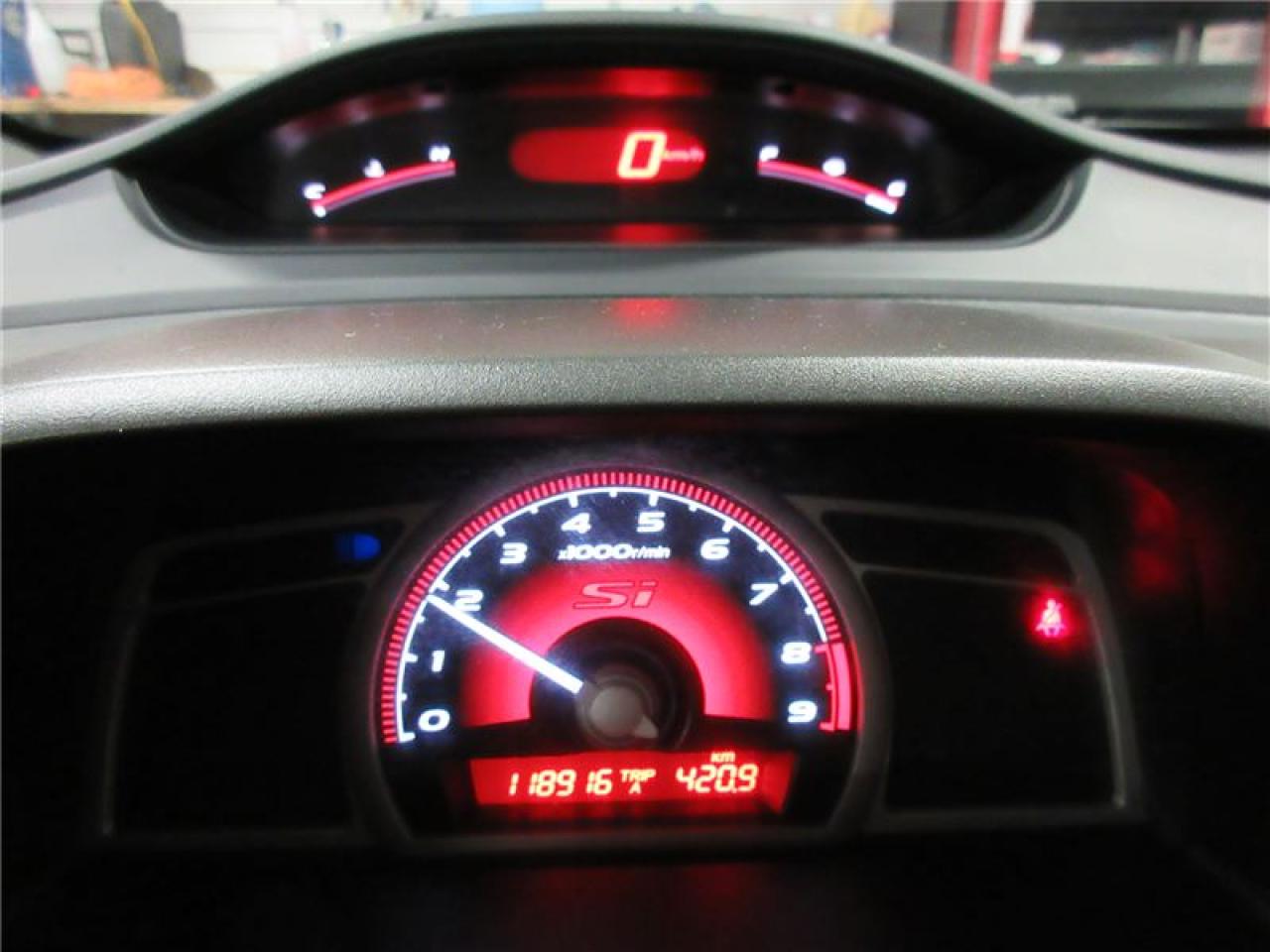 649702
