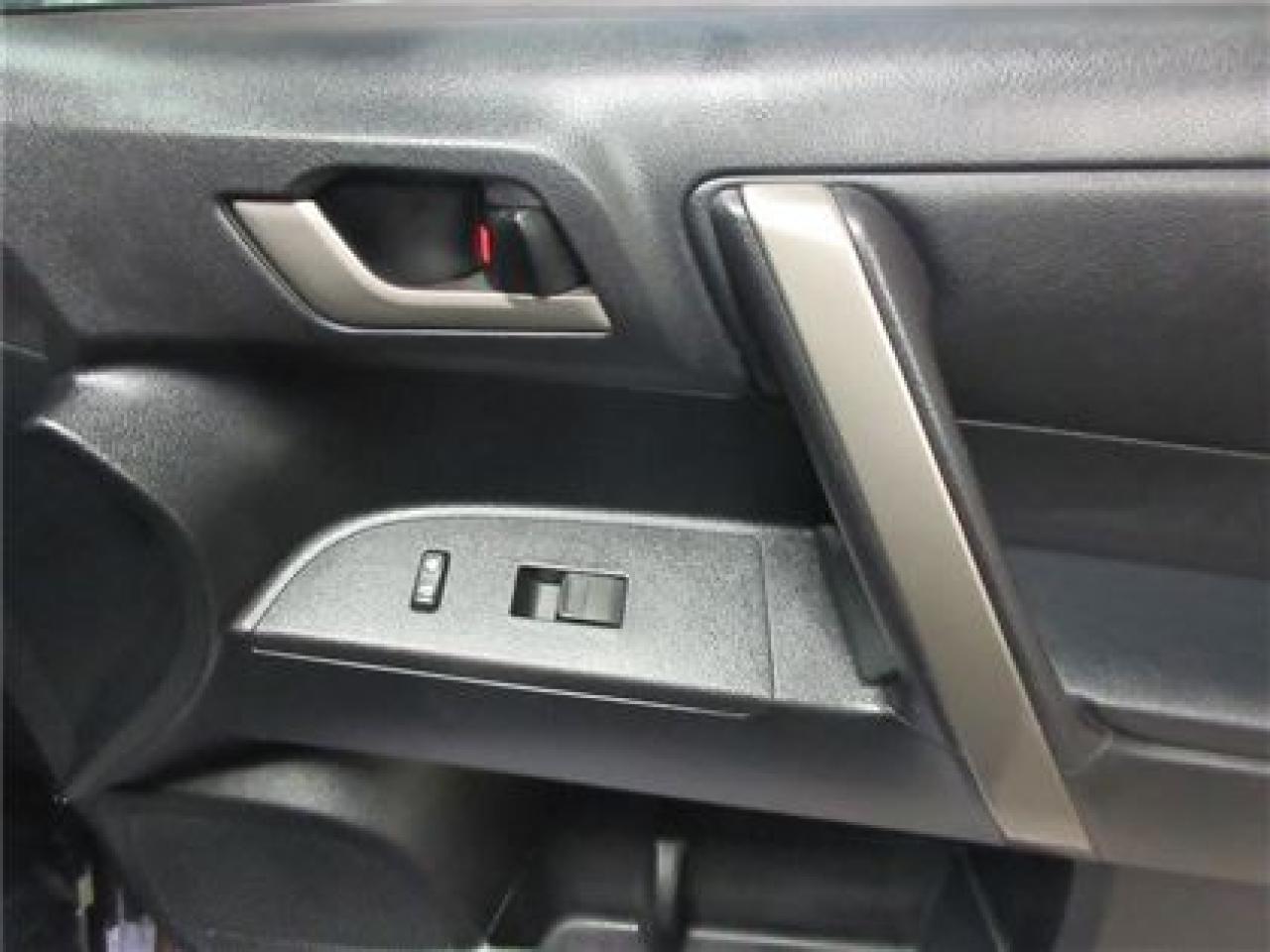 649751