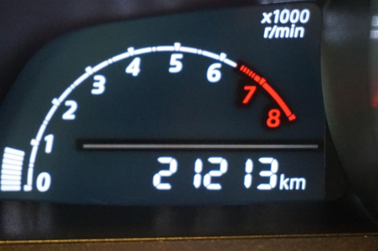649776