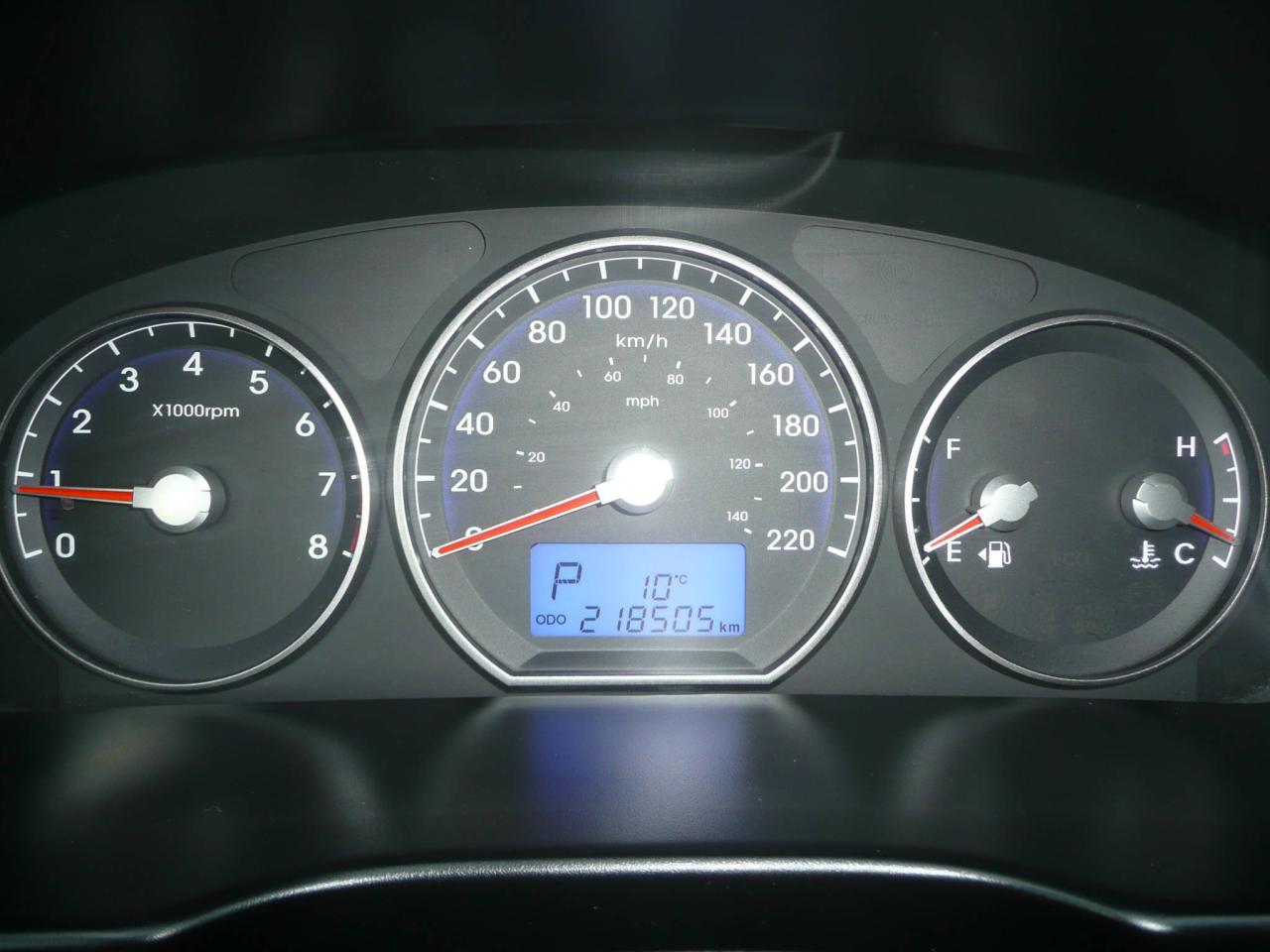 649825