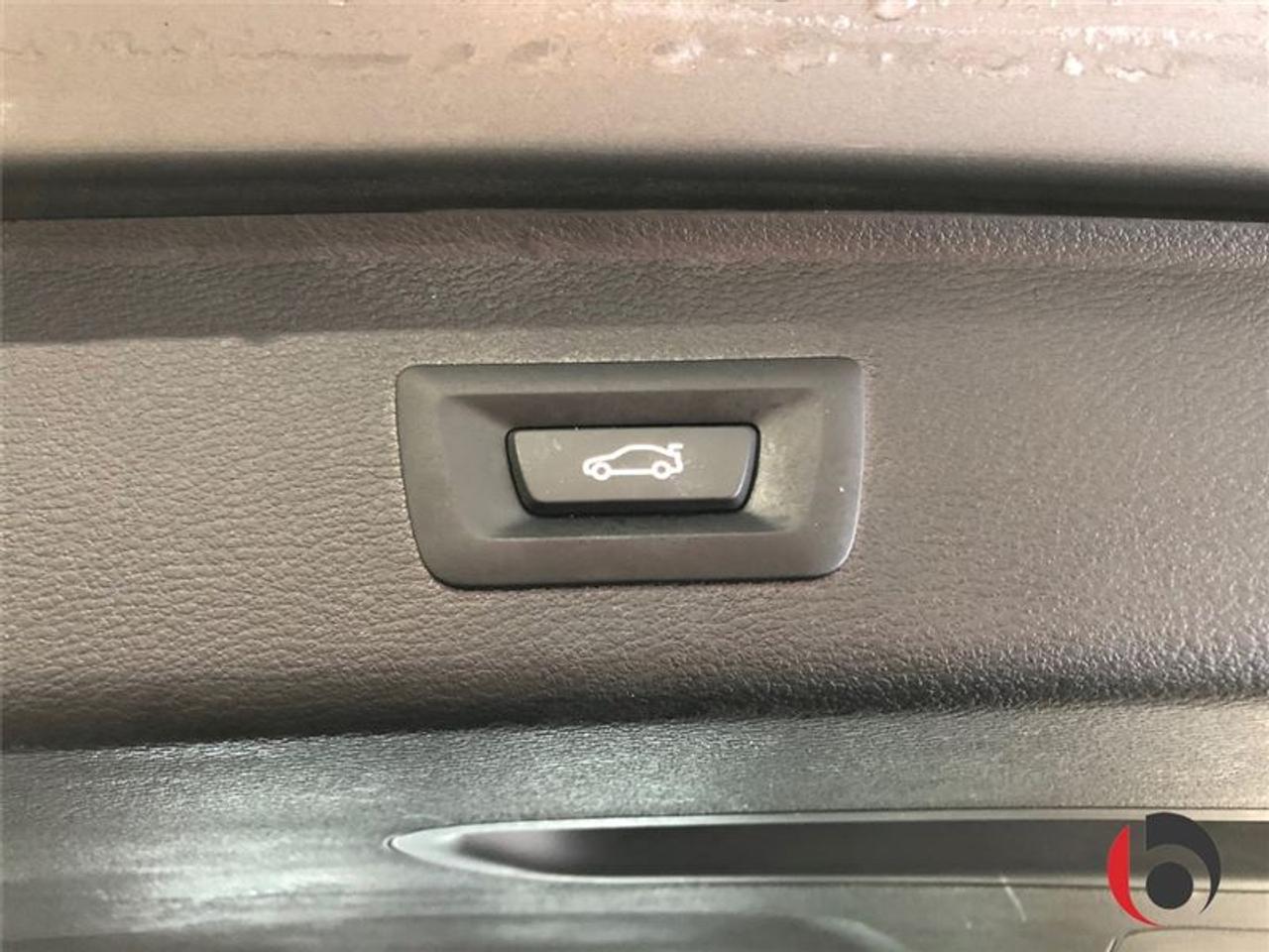 649827.11369022