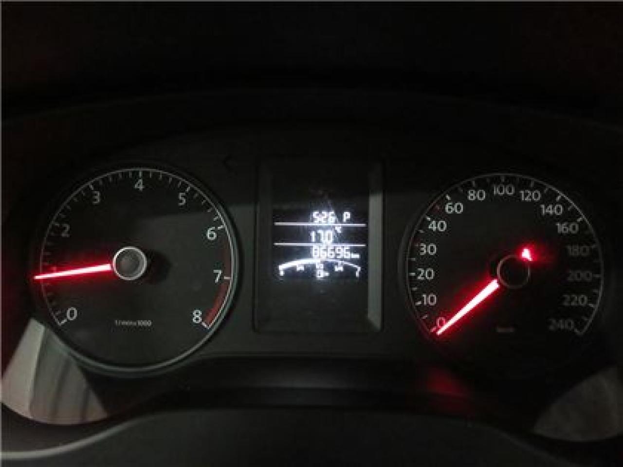 649857