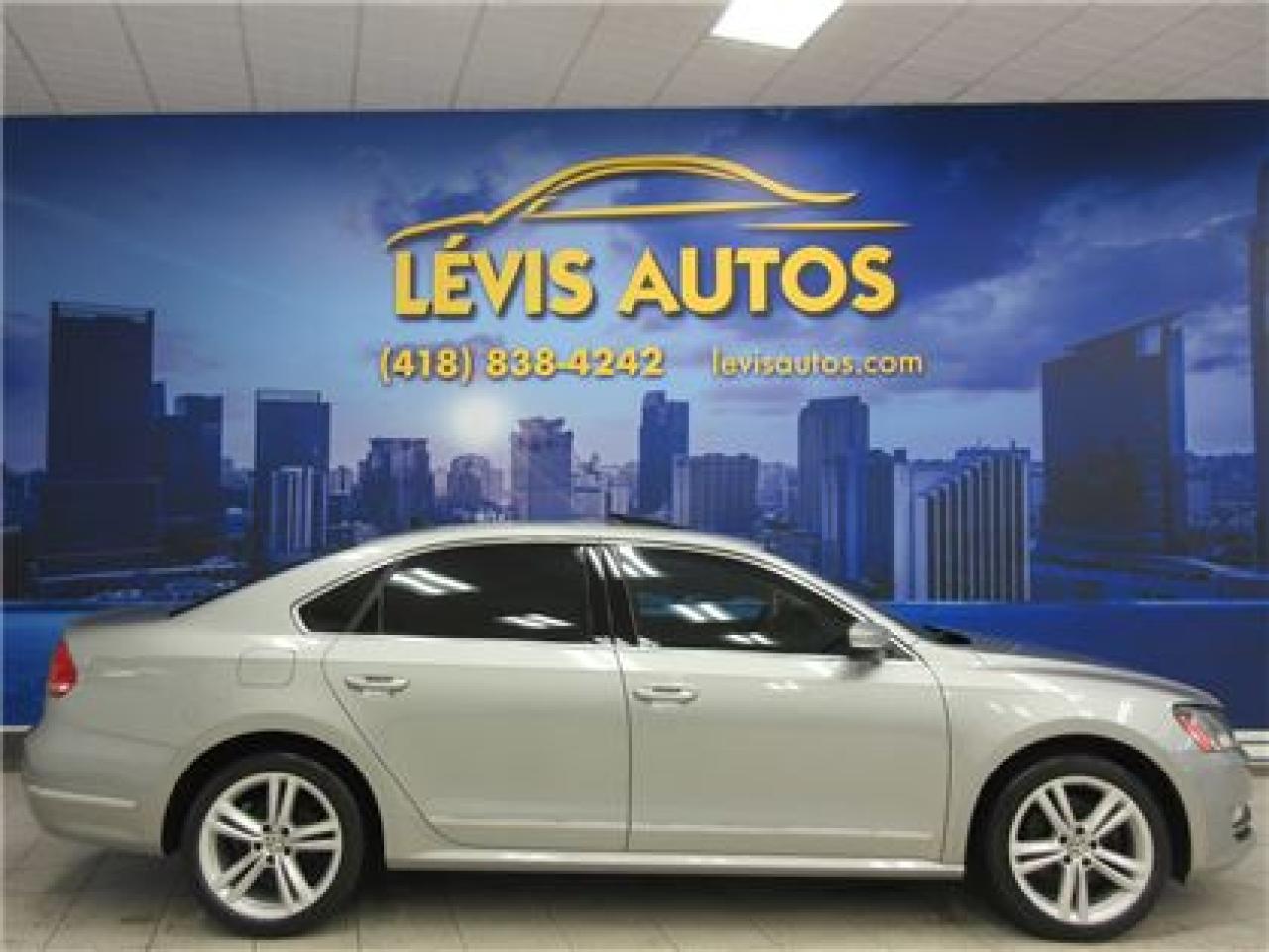 Used 2013 Volkswagen Passat COMFORTLINE for sale in Lévis, QC