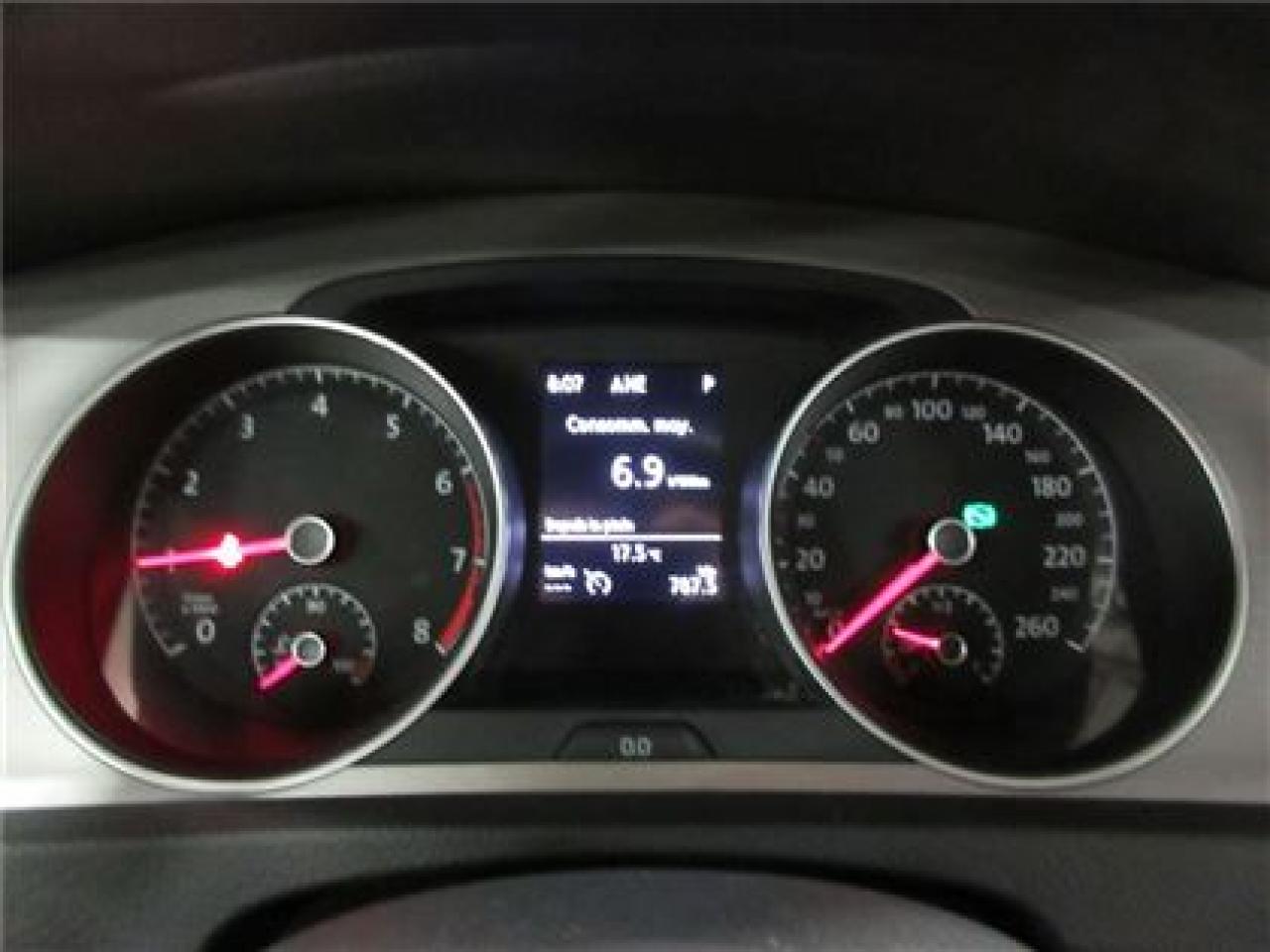 649877