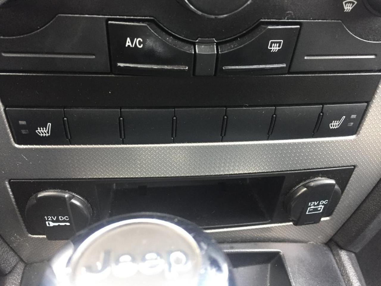 649884