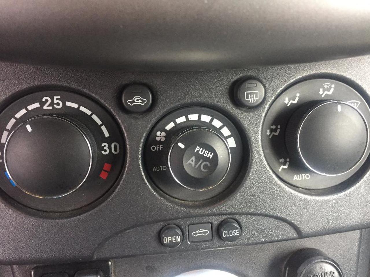 649888.11370561
