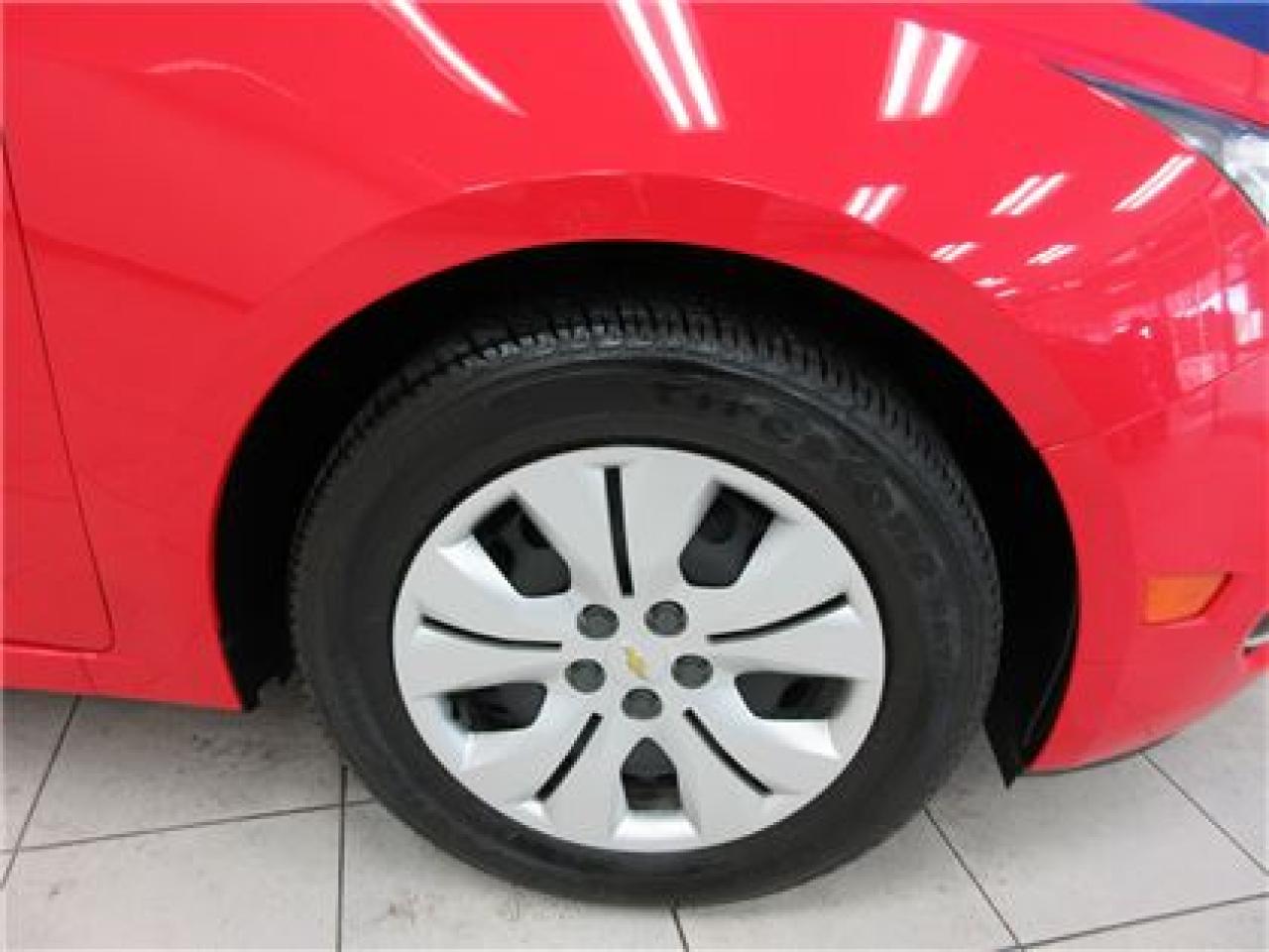 649893