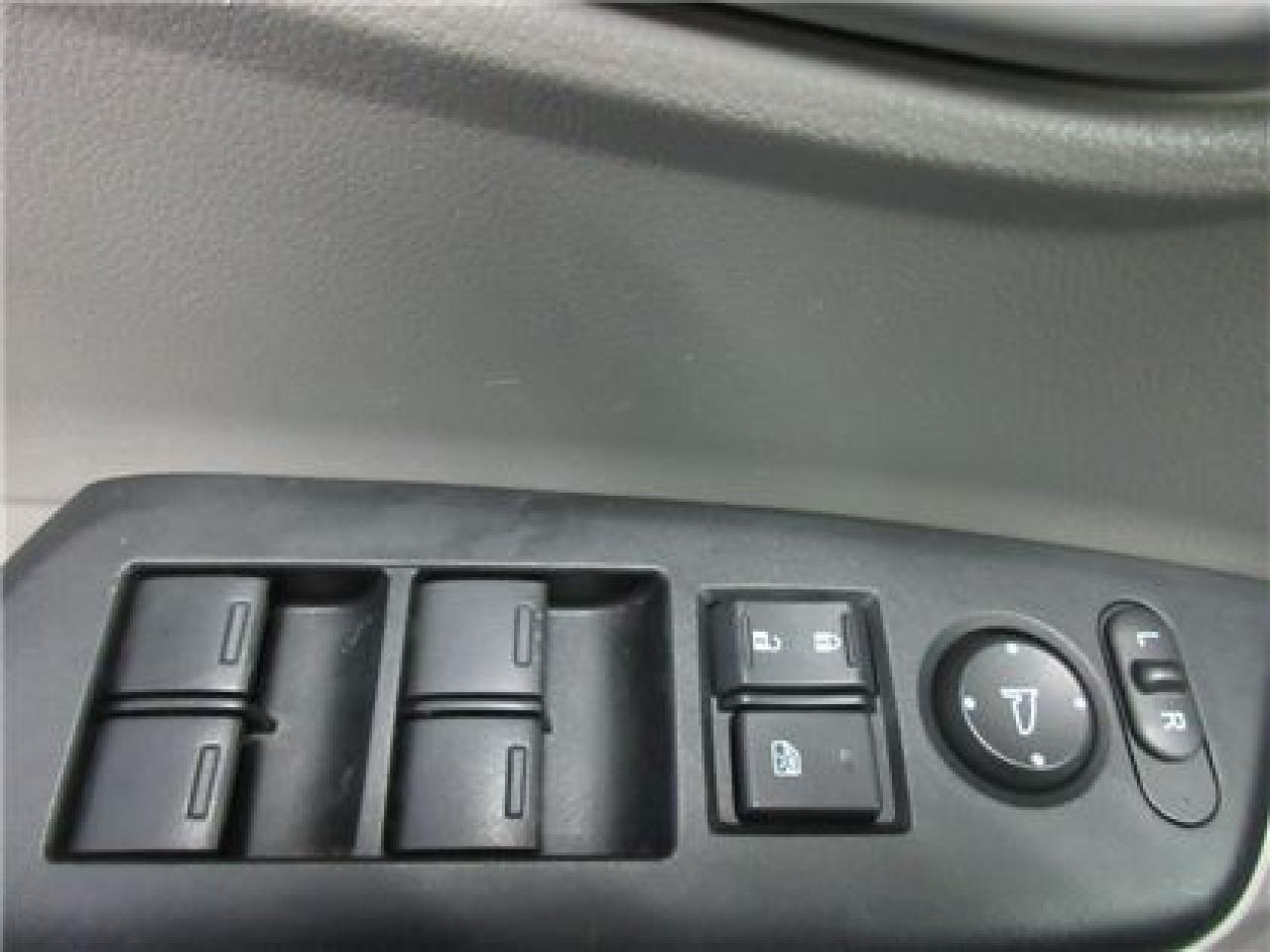 649928