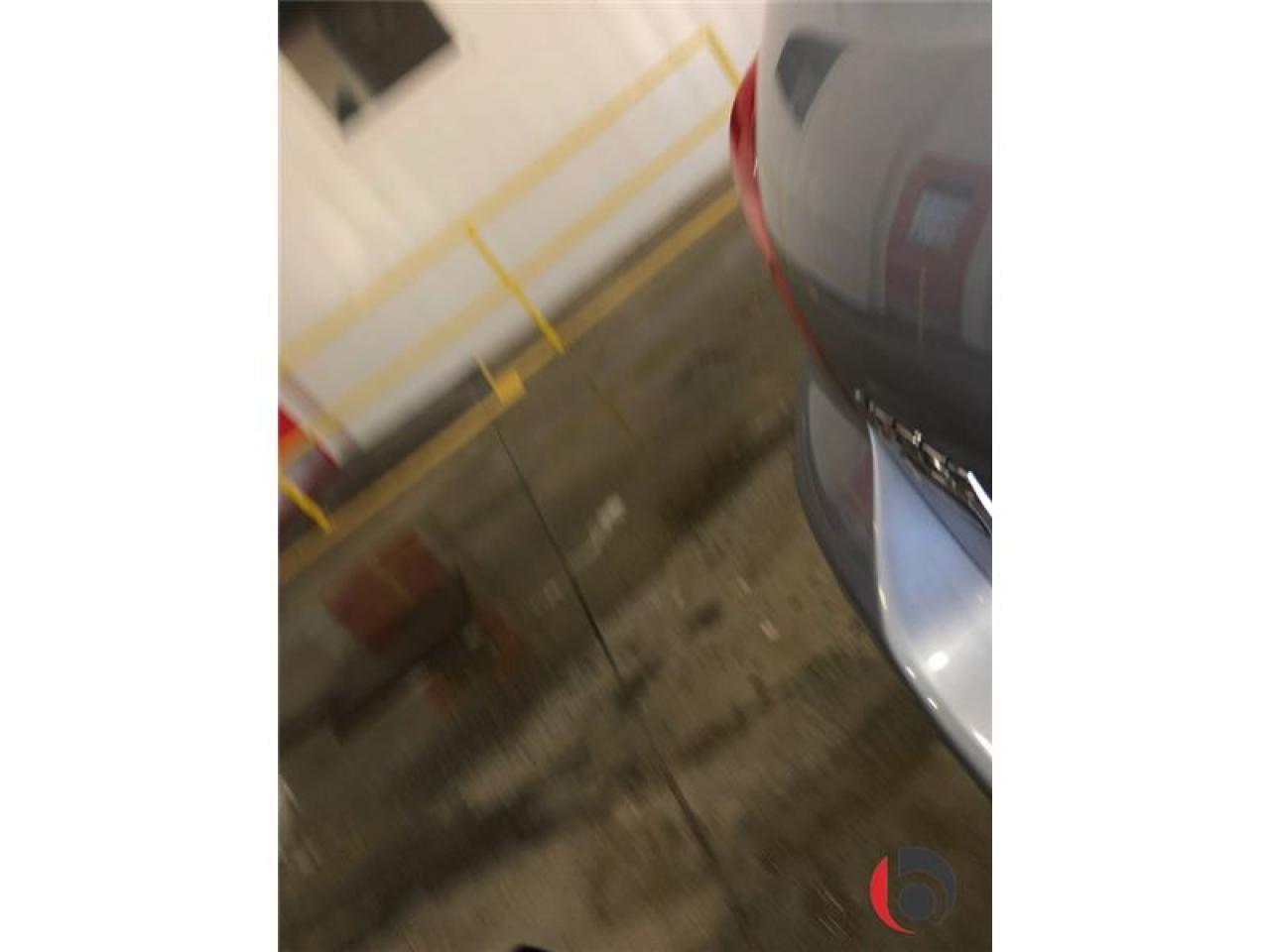 649945