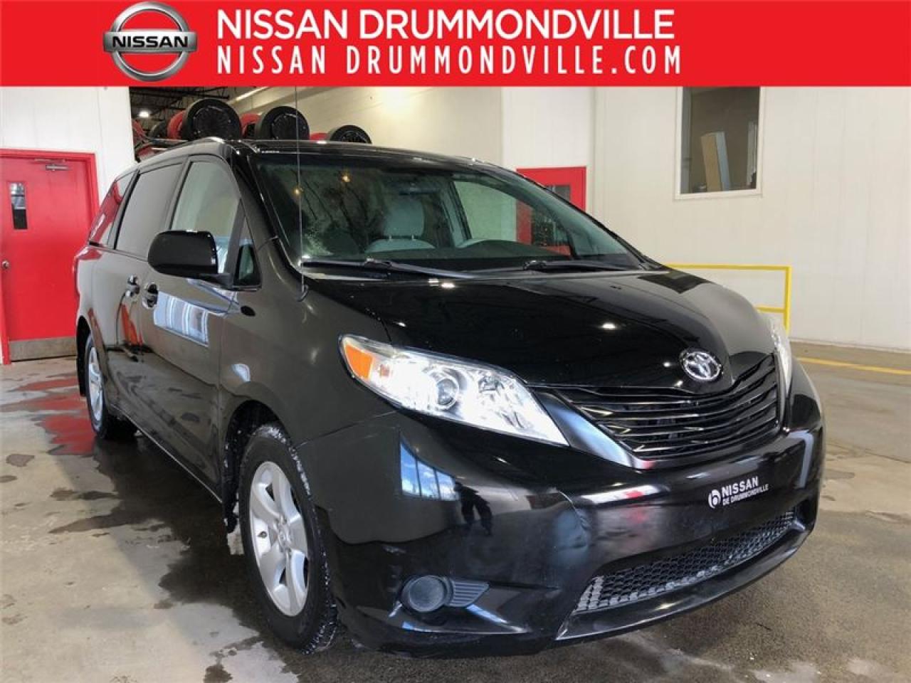 Used 2011 Toyota Sienna Se V6 for sale in Drummondville, QC