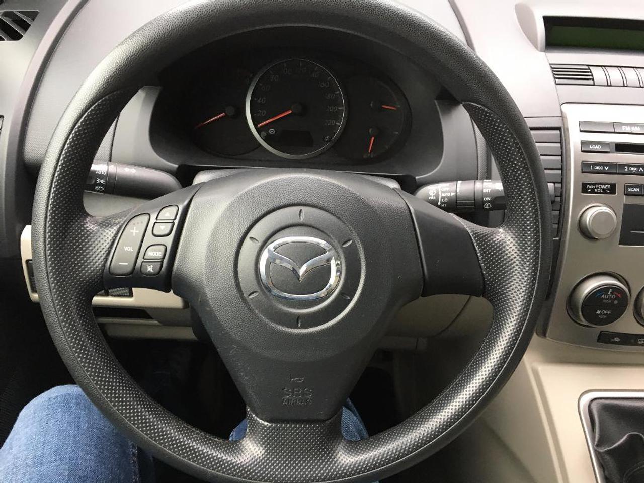 650088.11374063