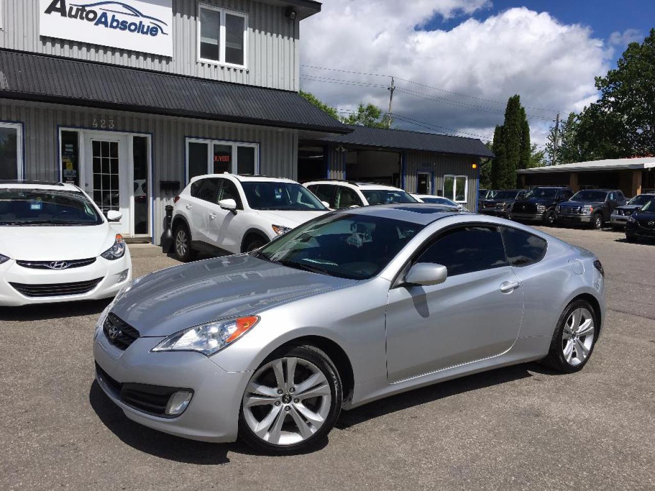 Used 2012 Hyundai Genesis 2.0 Cuir + Toit for sale in Boisbriand, QC