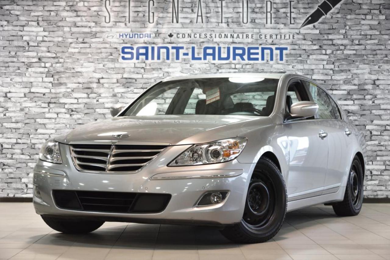 Used 2010 Hyundai Genesis TECH PNEU D' S for sale in St-Laurent, QC