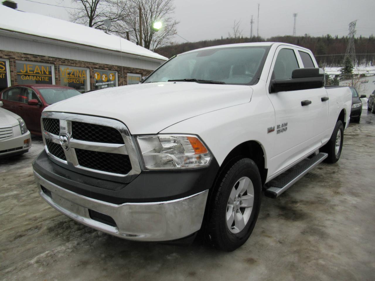 Used 2016 Ram 1500 ST Cabine Quad 4X4 for sale in Québec, QC