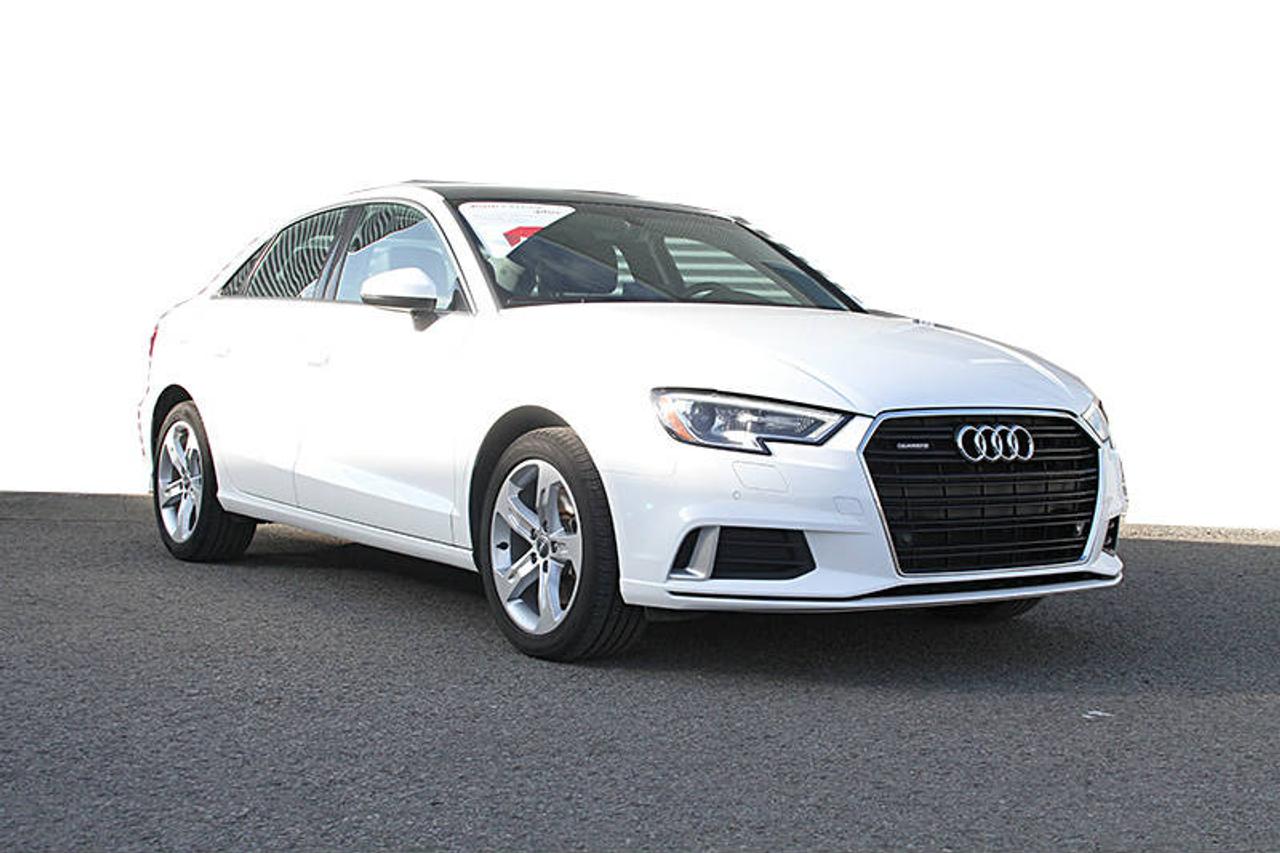 <a href=https://www.autoaubaine.com/Audi-A3-c6945702.html>https://www.autoaubaine.com/Audi-A3-c6945702.html</a>

SUPERBE AUDI A3 KONFORT , VOITURE DELUN DE NOS CLIENTS , ENTRETIEN CHEZ NOUS , HISTORIQUE SUR DEMANDE , JAMAIS ACCIDENTÉ, INSPECTION 300 POINTS , ADMISSIBLE AU CERTIFIÉ PREMIER NIVEAU AUDI .
INFORMEZ VOUS AUDI STE-FOY 418-659-2834
POSSIBILITÉ DE LOCATION POUR 580.89$ BALANCE DE BAIL À 25000 KM / ANNÉE , APPELER POUR DÉTAILS