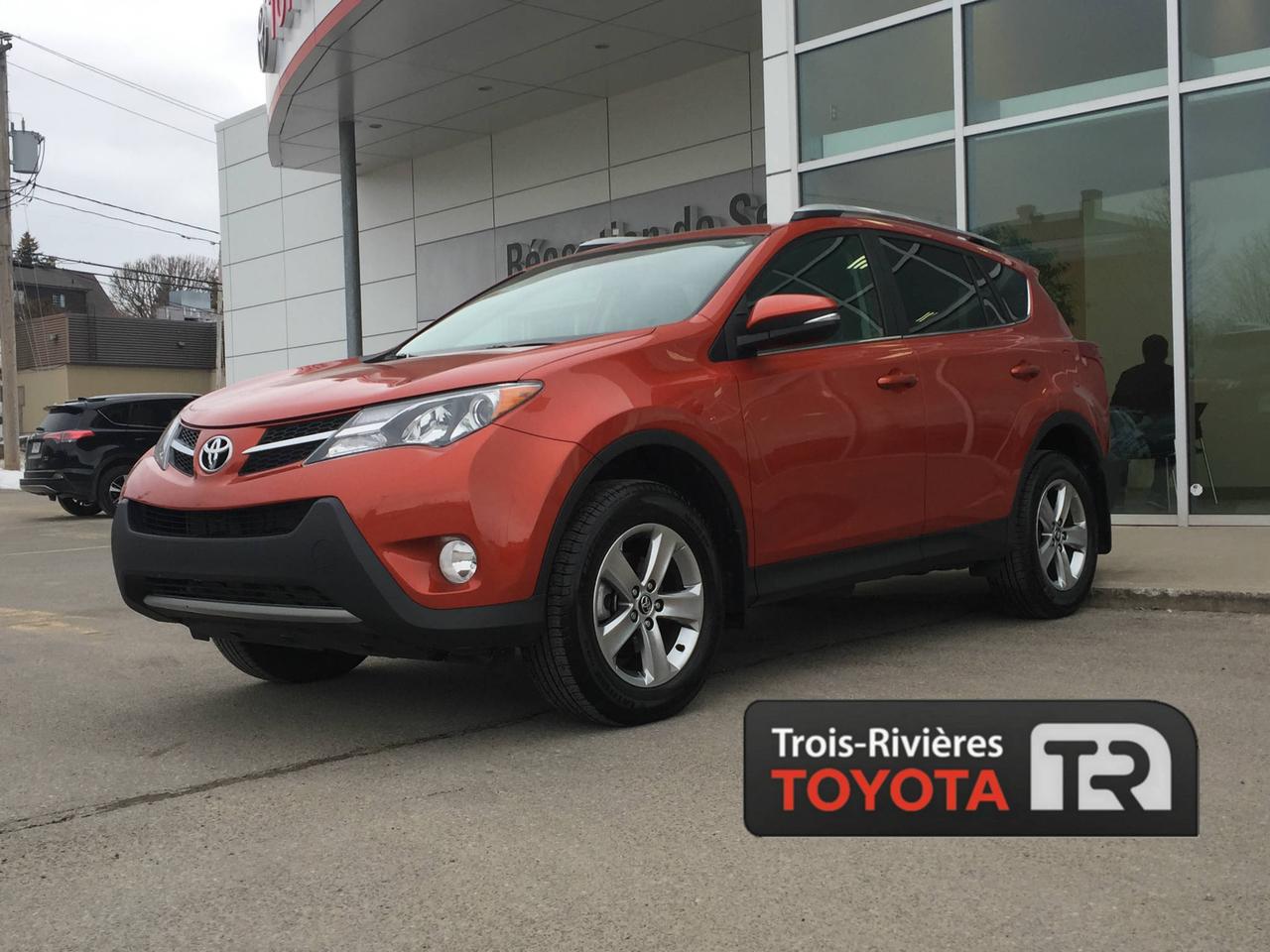 <a href=https://www.trtoyota.ca/occasion/Toyota-RAV4-2015.html>https://www.trtoyota.ca/occasion/Toyota-RAV4-2015.html</a>

** CERTIFIÉ ** TOYOTA RAV4 XLE AWD 2015, MOTEUR DE 2.5 LITRES ET 4 CYLINDRES, TRANSMISSION AUTOMATIQUE, TOIT OUVRANT, JANTES EN ALLIAGE, CAMÉRA DE RECUL, SIÈGES AVANT CHAUFFANTS, PHARES ANTIBROUILLARD, CLIMATISATION DEUX ZONES, RADIO SATELLITE, MIROIRS CHAUFFANTS ET ÉLECTRIQUES... Vous êtes à la recherche dun VUS confortable, en plus dêtre spacieux? Ce Rav4 2015 est faites pour vous. Venez rencontrer nos experts afin de faire l essai routier d un de nos véhicules dès aujourdhui. Obtenez le rapport dhistorique Carproof sur demande. Chez Trois-Rivieres Toyota, vous bénéficiez d un vaste choix de véhicules d occasion de toutes marques tel que Honda, Nissan, Hyundai, Ford, Mazda, Mitsubishi, Kia et plus encore! Le plus grand concessionnaire Toyota de la région de la Mauricie et Centre-du-Québec ! Situé entre Québec et Montréal, Trois-Rivières Toyota vous offre la première, deuxième et troisième chance au crédit. Visitez notre site web pour voir notre inventaire de voitures d occasion : www.trtoyota.ca.
*
*Taxes en sus et des frais dadministration de 275 $ peuvent sappliquer*