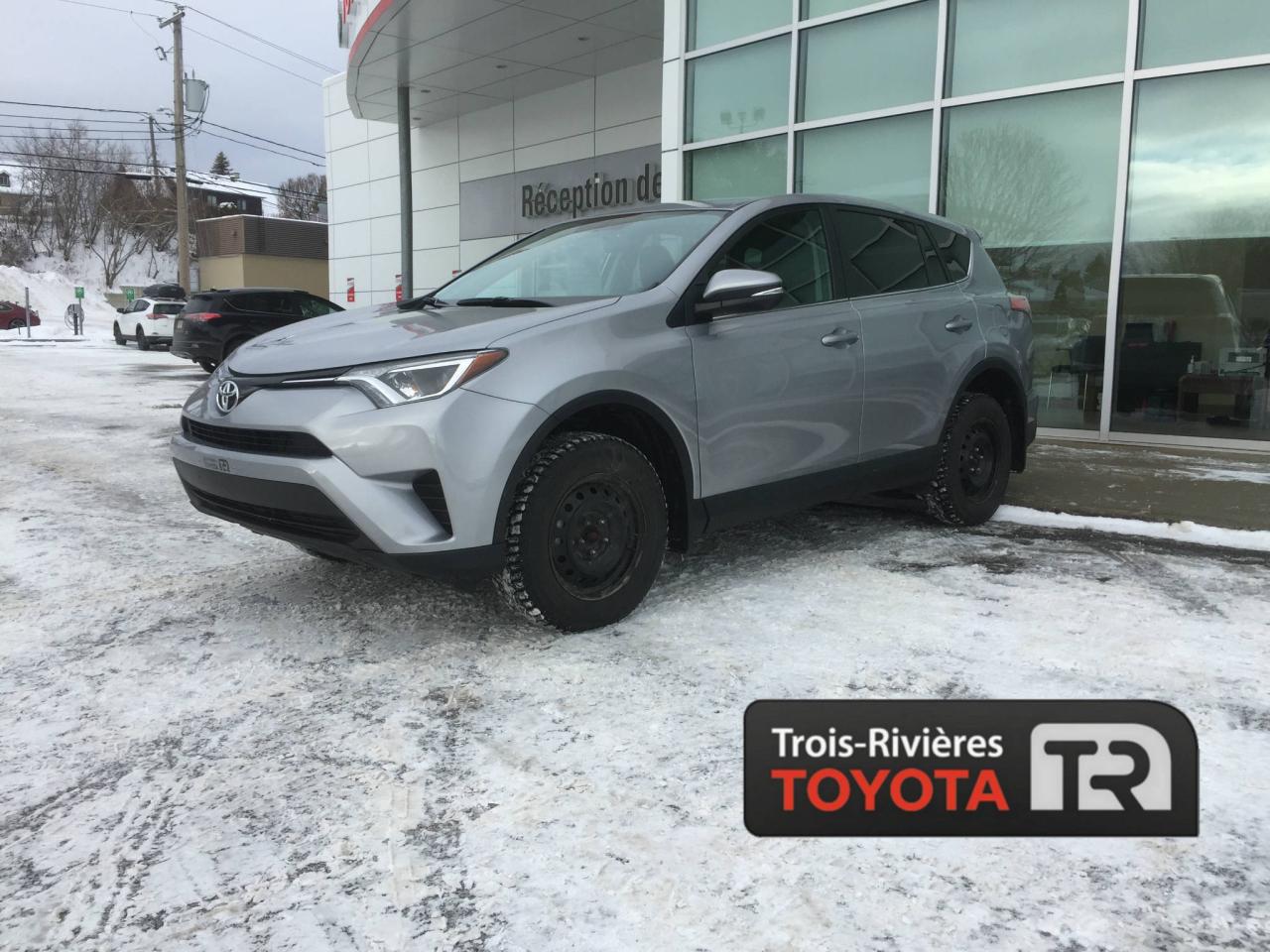 Used 2016 Toyota RAV4 LE AWD - A/C - Gr. élect. - Cruise for sale in Trois-Rivières, QC