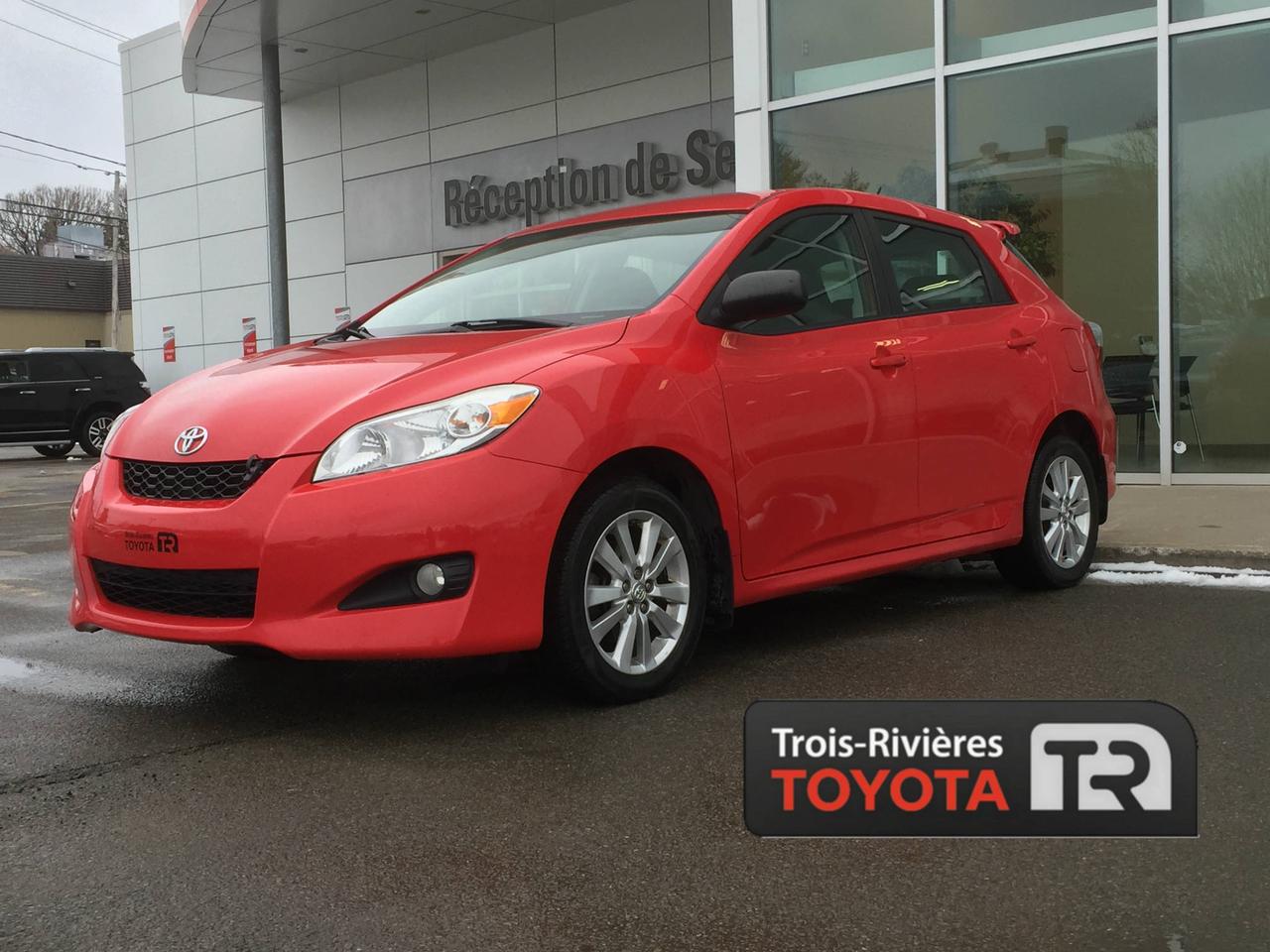 <a href=https://www.trtoyota.ca/occasion/Toyota-Matrix-2010.html>https://www.trtoyota.ca/occasion/Toyota-Matrix-2010.html</a>

TOYOTA MATRIX TOURING 2010, MOTEUR DE 1.8 LITRES ET 4 CYLINDRES, TRANSMISSION AUTOMATIQUE, GROUPE ÉLECTRIQUE, AILERON, PHARES ANTIBROUILLARD, JANTES EN ALLIAGE, AIR CLIMATISÉ, RÉGULATEUR DE VITESSE, MIROIRS CHAUFFANTS ET ÉLECTRIQUES, RADIO AM/FM AVEC LECTEUR CD, PRISE AUXILIAIRE... Venez chez Trois-Rivieres Toyota dès aujourdhui afin de profiter dun vaste choix de véhicules doccasion de toutes marques tel que Honda, Nissan, Hyundai, Ford, Mazda, Mitsubishi,  Kia et plus encore!  Le plus grand concessionnaire Toyota de la région de la Mauricie et Centre-du-Québec ! Situé entre Québec et Montréal, Trois-Rivières Toyota  vous offre  la  première, deuxième et troisième chance au crédit.  Venez rencontrer lun de nos experts  afin de faire lessai routier dun de nos véhicules sans plus tarder. Obtenez le rapport dhistorique Carproof sur demande en concession. Visitez notre site web pour voir notre  inventaire de voitures doccasion : www.trtoyota.ca.
*
*Taxes en sus et des frais dadministration de 275 $ peuvent sappliquer*