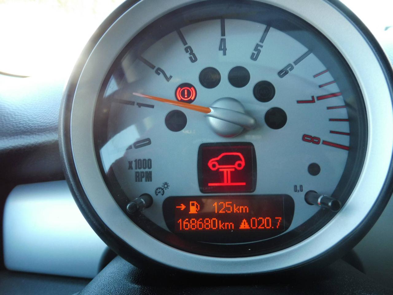 650537.11382961