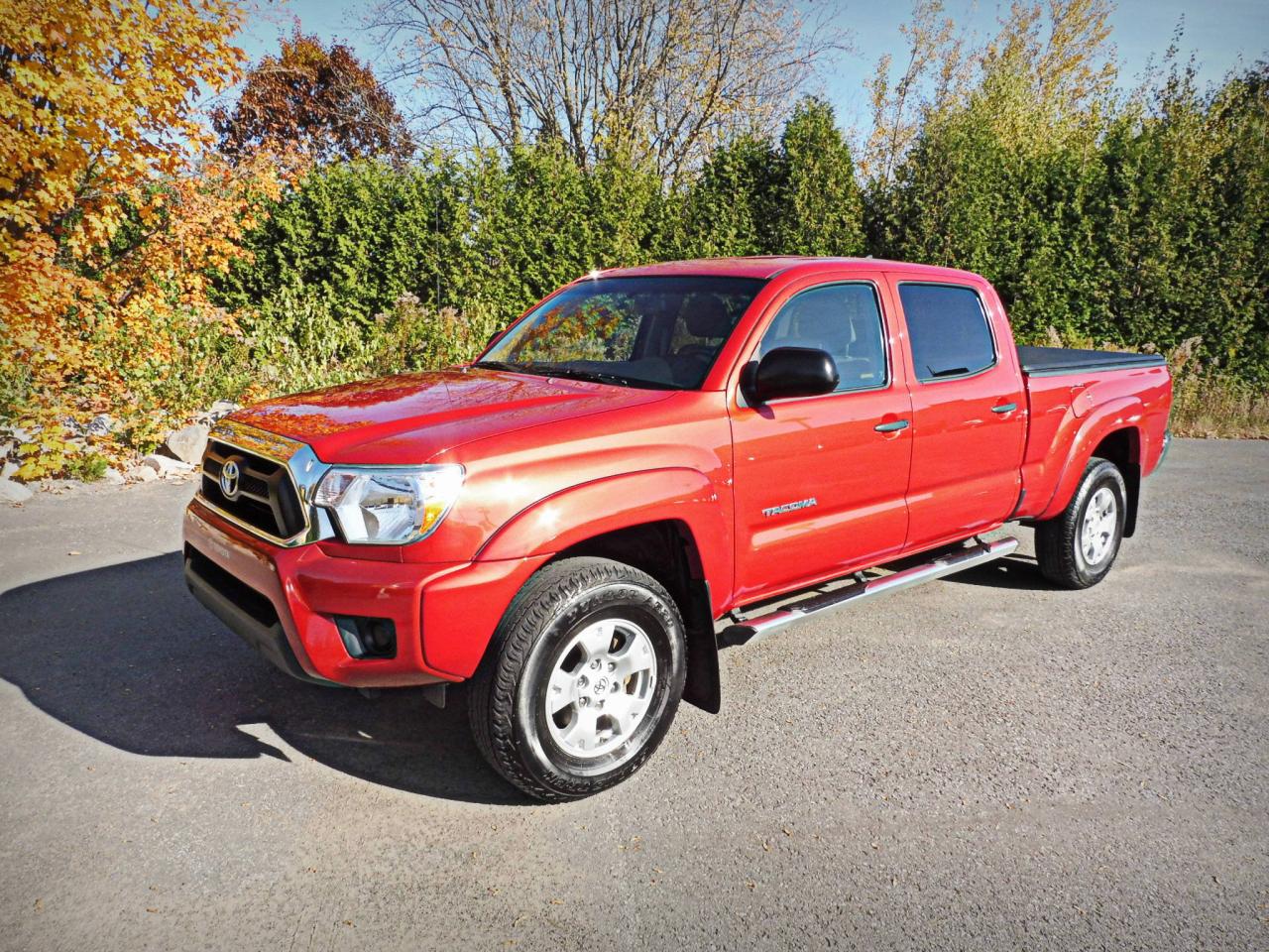 Used 2015 Toyota Tacoma 4X4, v6, Jamais accidenté for sale in St-Raymond, QC
