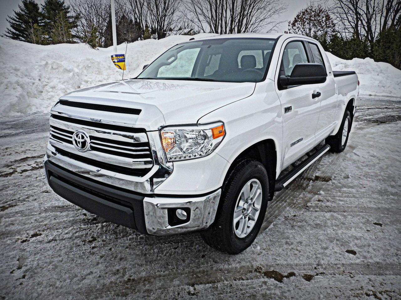 <a href=https://www.straymondtoyota.com/occasion/Toyota-Tundra-2016.html>https://www.straymondtoyota.com/occasion/Toyota-Tundra-2016.html</a>

SUPER Toyota TUNDRA 2016, SR5, 37078km, automatique, véhicule certifié et inspecté en 160 points, remise à neuf complète

Saint-Raymond Toyota est un concessionnaire de voitures neuves et de véhicules doccasion depuis 1970 dans la ville de lautomobile, ouvert tous les samedis de 9h à 15h. 
Toutes nos voitures usagées sont inspectées, reconditionnées et passées au peigne fin dans notre atelier desthétique automobile La touche Toyota.

Un service après vente et un département de pièces, recommandé CAA disponible pour vous servir du lundi au vendredi de 8h à 17h, mardi et mercredi de 8h à 20h. Ouvert les samedis de  8h à midi pour les mois mars, avril, mai, septembre, octobre et novembre. 
Des frais dadministration peuvent être chargés jusquà concurrence de 299.$, pour transfert dimmatriculation, cadeau et plein dessence.

Concessionnaire Toyota et multimarques. Plus de 150 véhicules doccasion en inventaire.

Financement disponible sur place, 2ème chance au crédit et 3ème chance au crédit à des taux dintérêt négocié pour vous des plus avantageux.