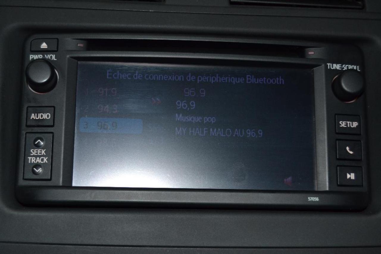 650700