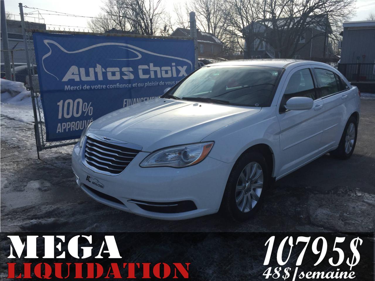 Used 2013 Chrysler 200 Berline LX 4 portes for sale in Longueuil, QC