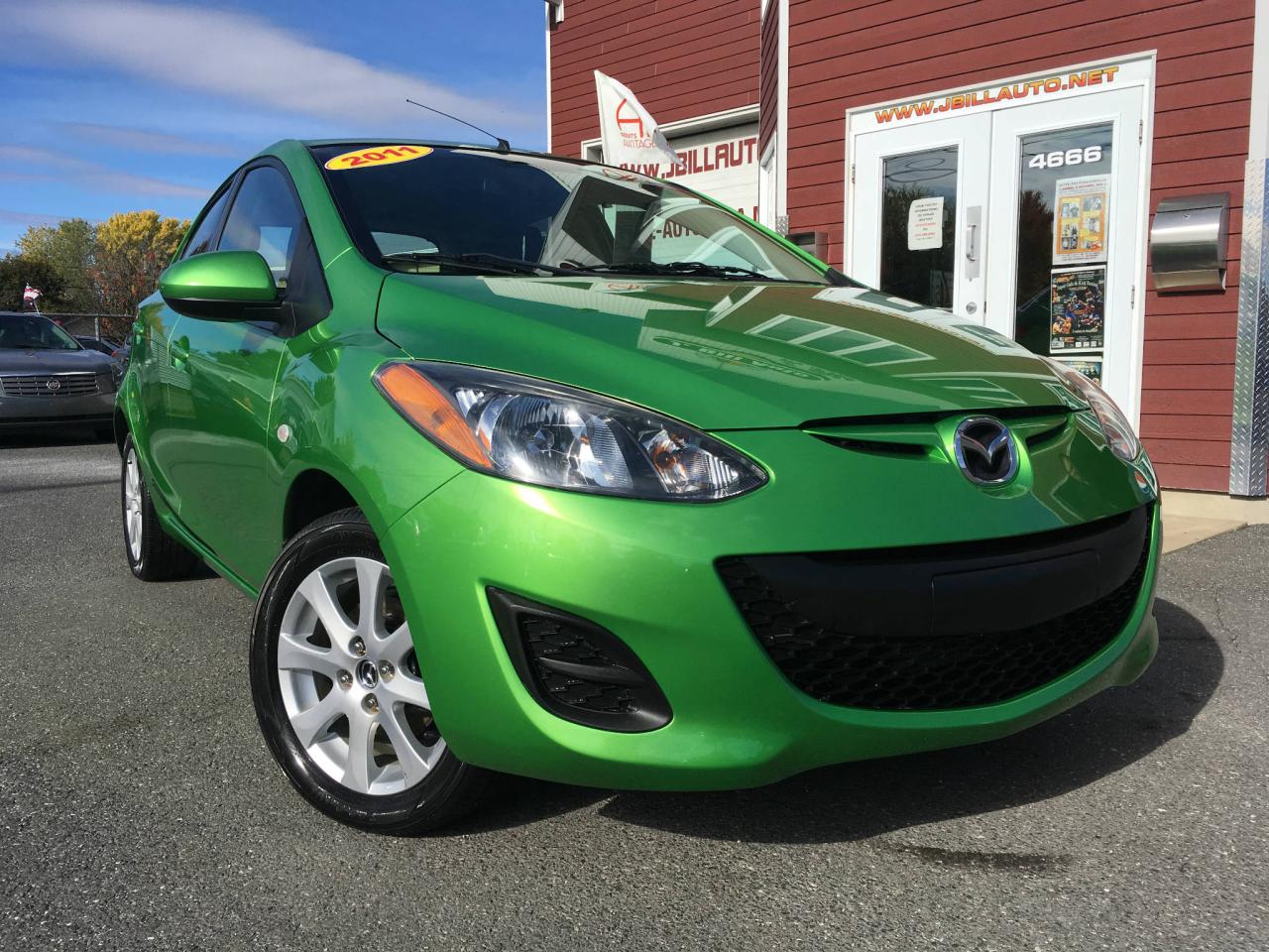 Used 2011 Mazda 2 4dr HB for sale in Drummondville, QC