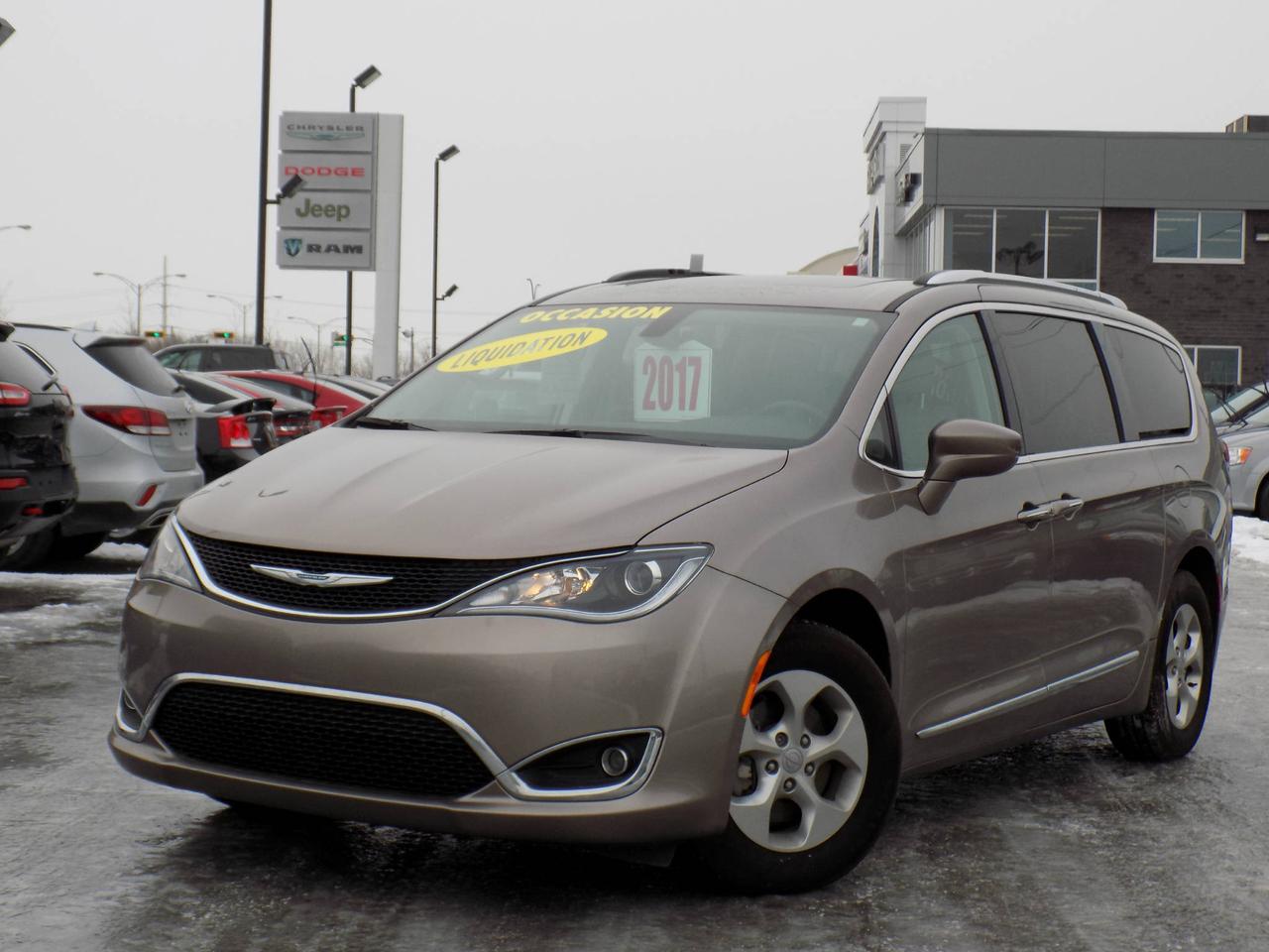 <a href=https://www.rivesudchrysler.com/occasion/Chrysler-Pacifica-2017.html>https://www.rivesudchrysler.com/occasion/Chrysler-Pacifica-2017.html</a>

OUVERT LE SAMEDI - 
TOIT PANORAMIQUE - SIÈGES EN CUIR - NAVIGATION - ÉCRAN 8.4 PO - SIÈGE/VOLANT/MIROIRS CHAUFFANT - VENTILATION TROIS ZONES - SIÈGES ÉLECTRIQUE - HAYON/PORTES ÉLECTRIQUE - SIÈGE 2E RANGÉE CHAUFFANT - BLUETOOTH - RÉGULATEUR DE VITESSE - ROUES 17 POUCES ET BEAUCOUP PLUS

WWW.RIVESUDCHRYSLER.COM

Rive-Sud Chrysler, le seul concessionnaire Chrysler/Dodge/Jeep/Ram/Fiat dans la région à vous offrir la chance de gagner votre achat jusquà concurrence de 50 000$. Laissez-nous le plaisir de vous servir dans un environnement des plus conviviales en vous offrant différentes solutions qui répondront à vos besoins. Nous offrons la 1ere, 2e et 3e chance au crédit. Rapport Carproof disponible sur tous nos véhicules en inventaire. Vous ne trouvez pas le véhicule convoité? Appelez-nous et laissez-nous trouver votre prochain véhicule! Rive-Sud Chrysler, VIVEZ, RÊVEZ, ROULEZ!