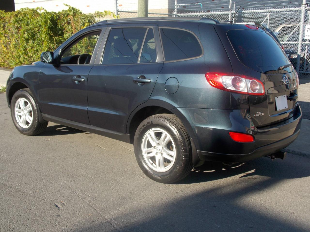 Used 2010 Hyundai Santa Fe GK AWD for sale in Mascouche, QC
