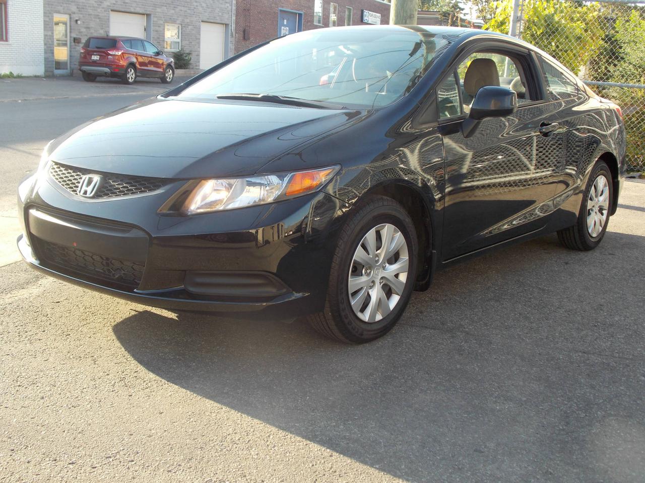 <a href=https://www.autoaubaine.com/Honda-Civic-c6481057.html>https://www.autoaubaine.com/Honda-Civic-c6481057.html</a>

2012 HONDA CIVIC LX 

77800 KM 

Manuelle, 5 vitesses 

FINANCEMENT ET GARANTIE DISPONIBLE 

Véhicule non accidenté et Car Proof à lappui. 

Radio AM/FM, Lecteur DC, Vitres électriques, Portes électriques, Direction assistée, Climatiseur, Régulateur de vitesse, Rétroviseurs électriques, Freins ABS, Antidémarrage, Volant inclinable, Sièges baquets, Enjoliveurs de roues, Coussin gonflable (conducteur), Coussin gonflable (passager), Coussins gonflables (latéraux), Sièges arrière rabattables, Miroirs ajustables de lintérieur, Essuie-glaces intermittents, Ouverture du coffre de lintérieur, Ouverture du volet à essence de lintérieur, Télédéverouillage, Tachymètre, Freins assistés, Antipatinage, Miroirs chauffants, Verrous de sécurité pour enfants, Contrôle de stabilité, Dégivreur de lunette arrière, Tapis protecteurs, Système de surveillance de la pression des pneus 
, 
possibilité de financement avec 0$ comptant 
nous offrons aussi la 1ère; 2ième, et 3ième chances au crédit!