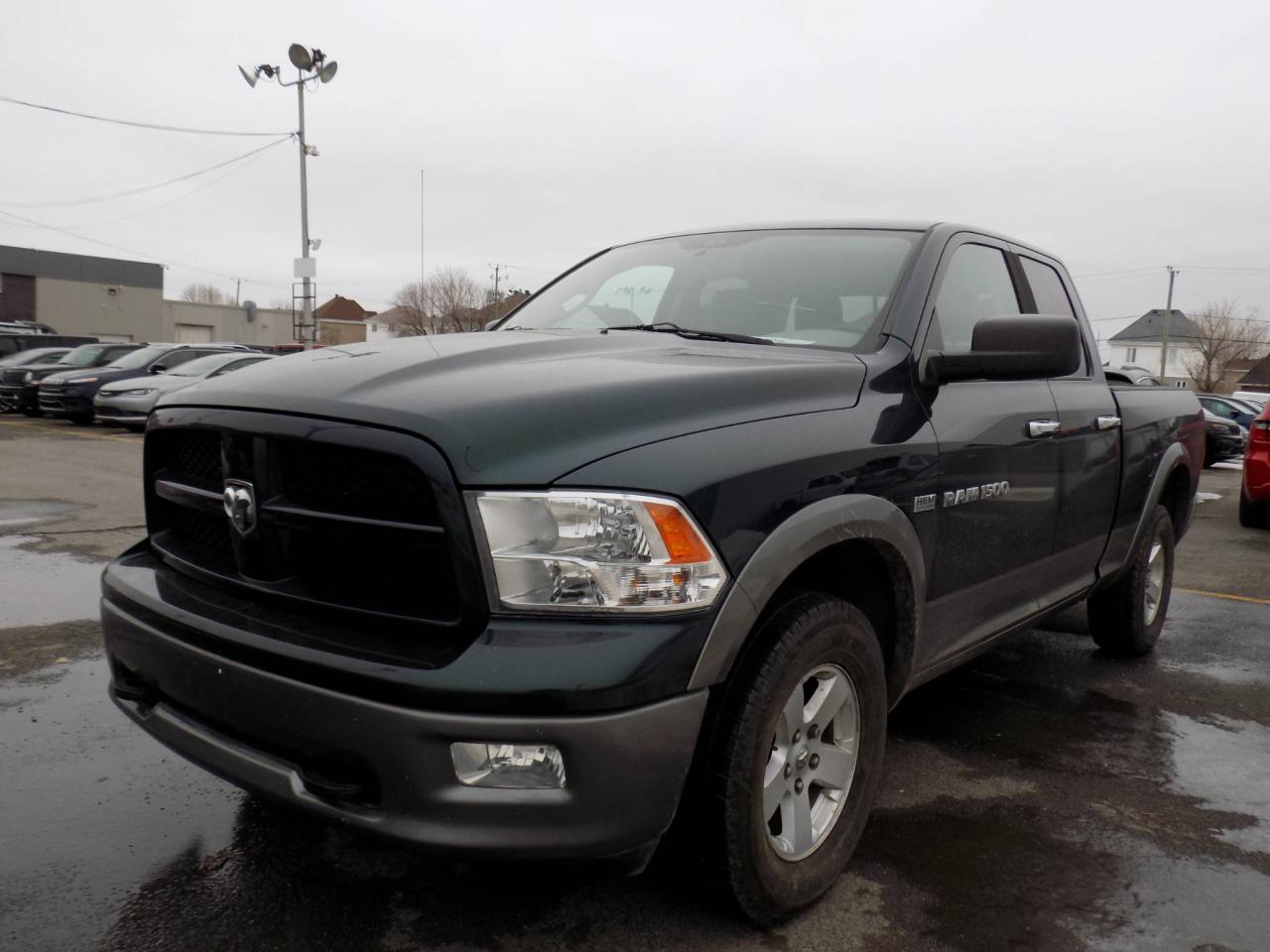 Used 2011 Ram 1500 SLT 4X4 *V8 5.7L* for sale in Brossard, QC