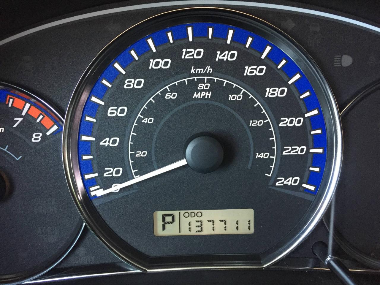 650989